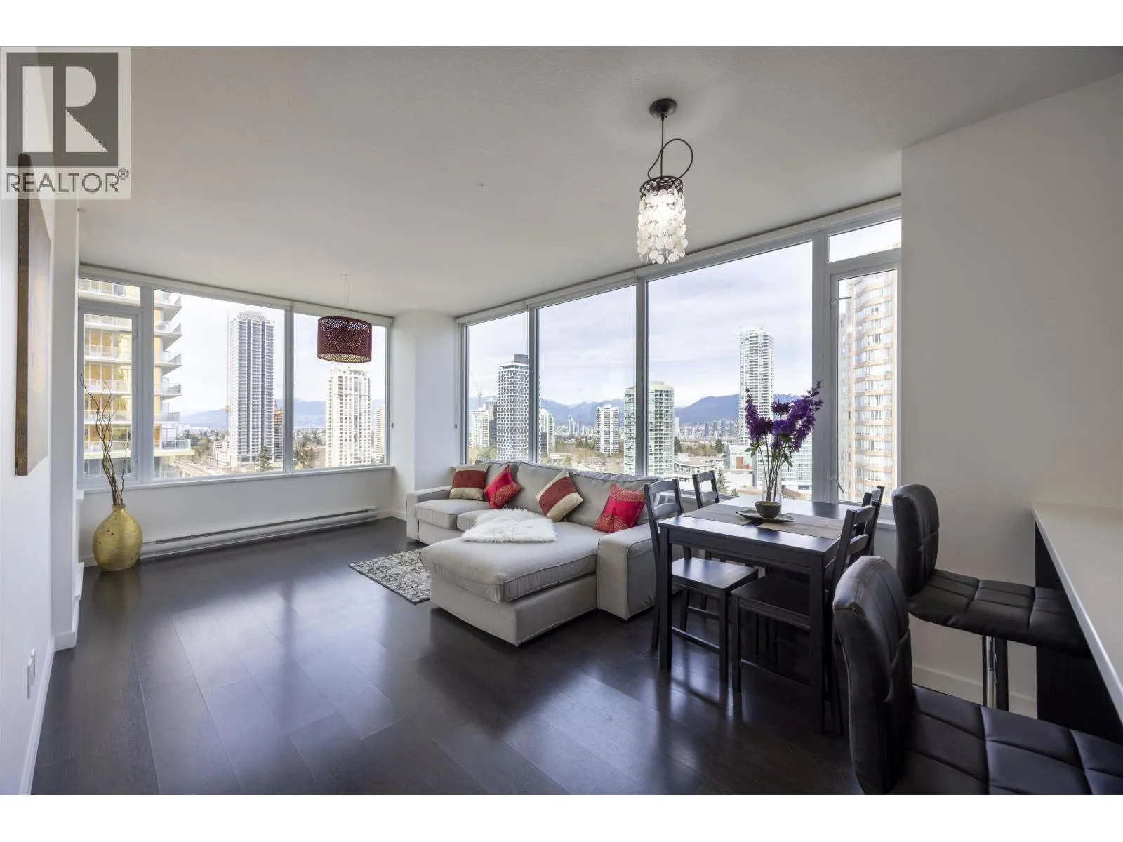 1709 6333 SILVER AVENUE