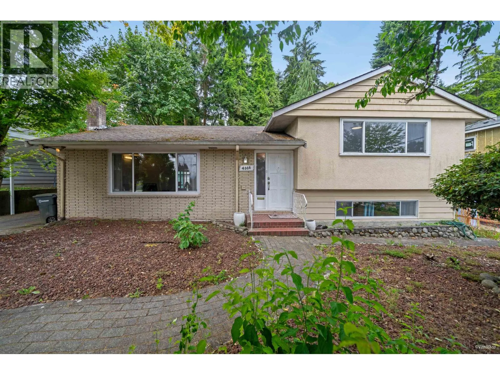 4366 GILPIN CRESCENT