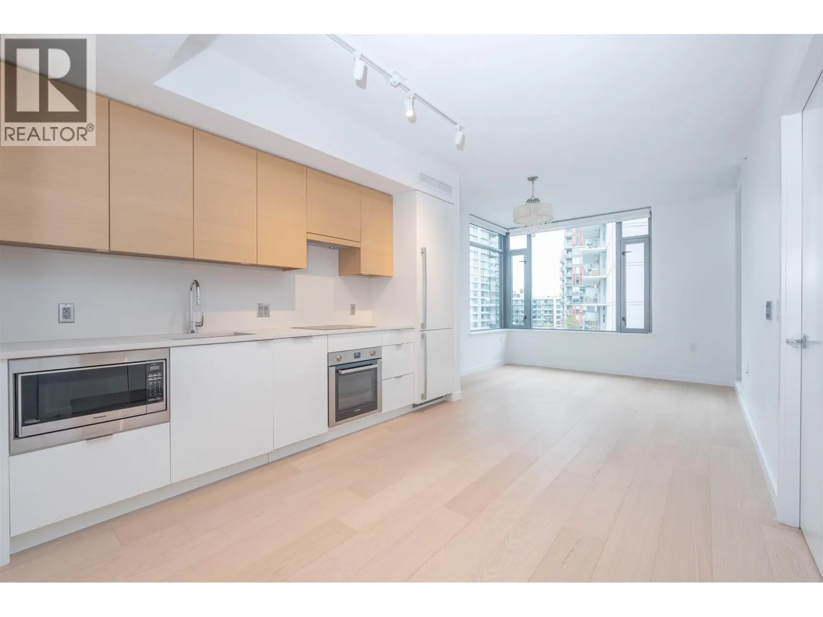 701 1688 PULLMAN PORTER STREET