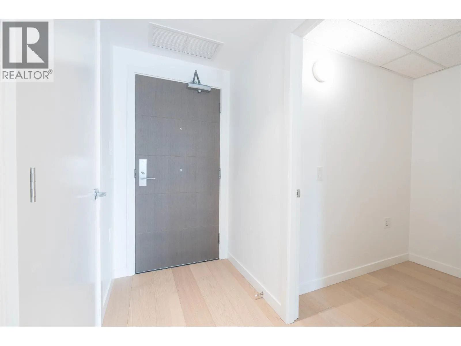 701 1688 PULLMAN PORTER STREET