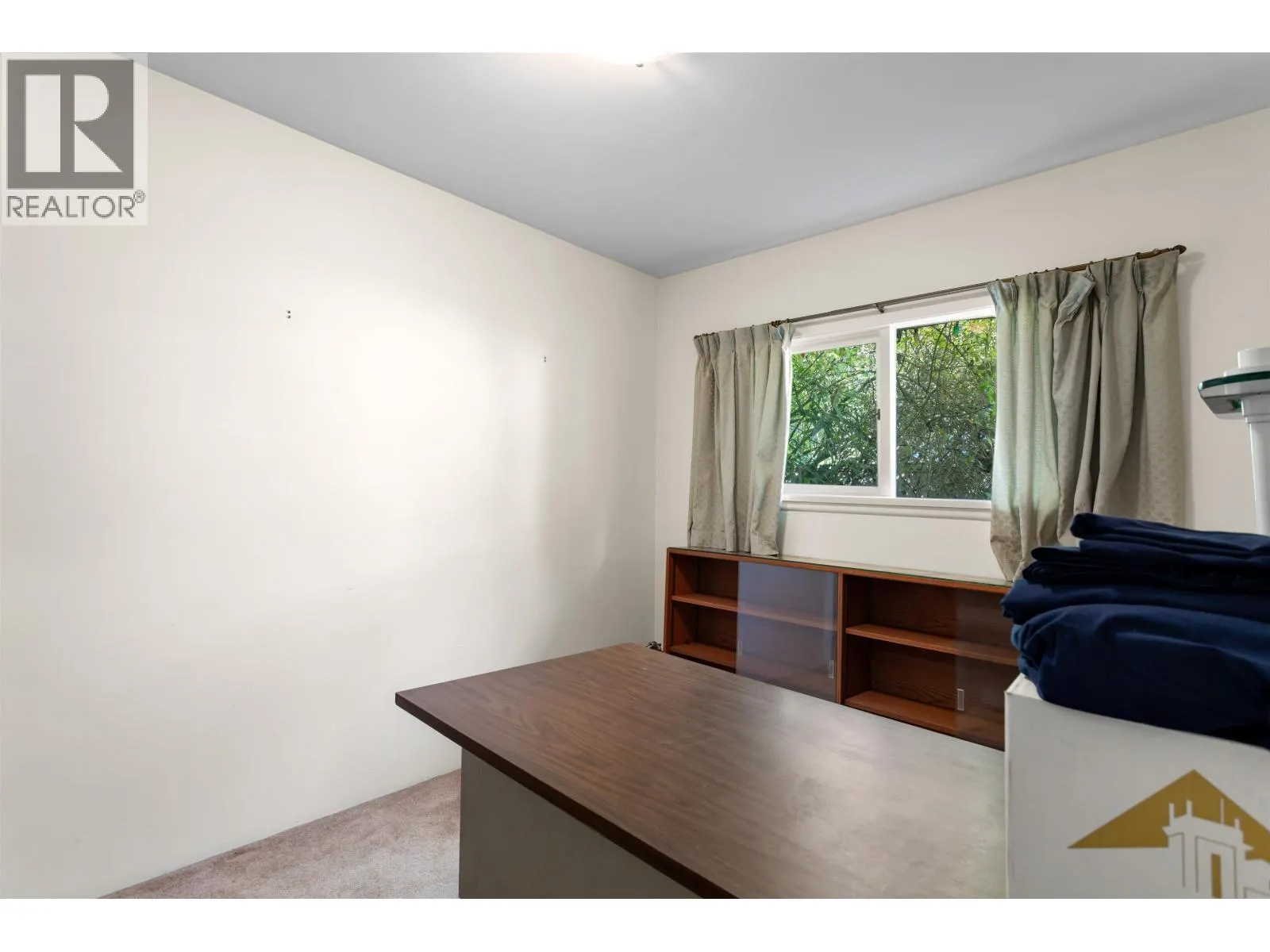 260 W 21ST STREET