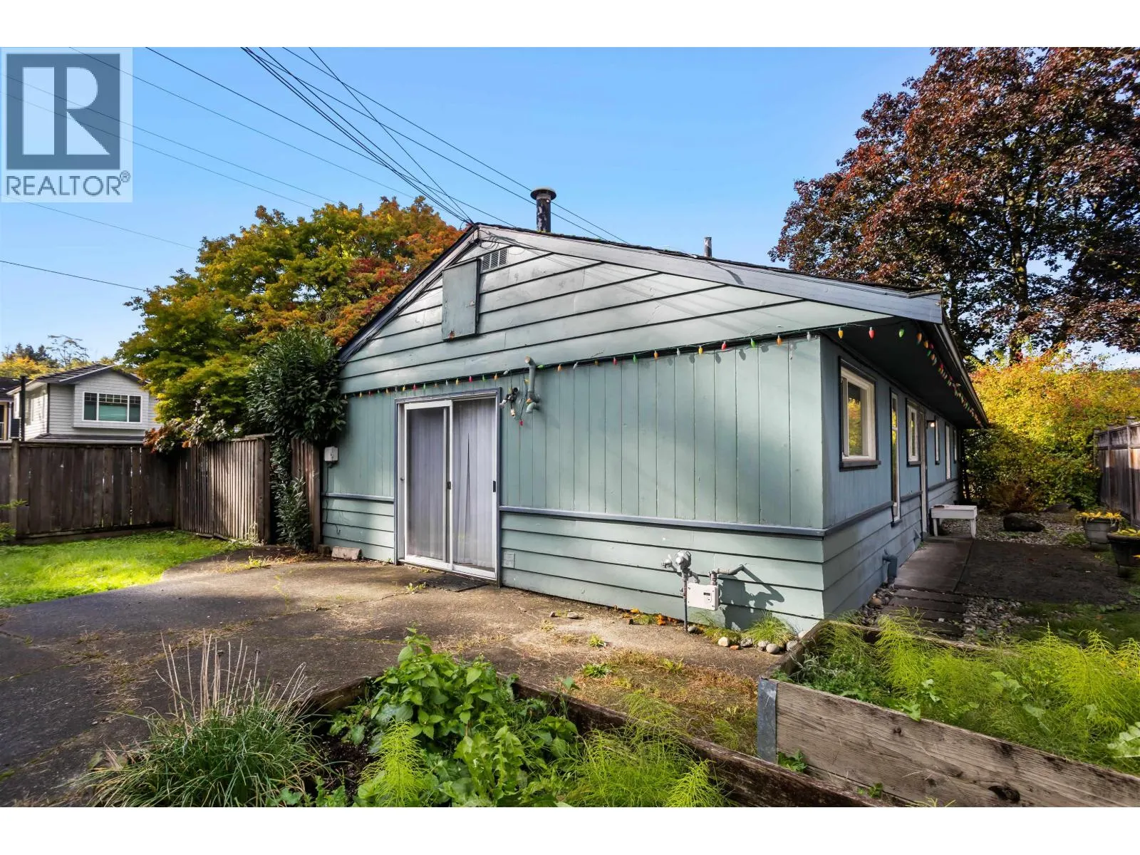 260 W 21ST STREET