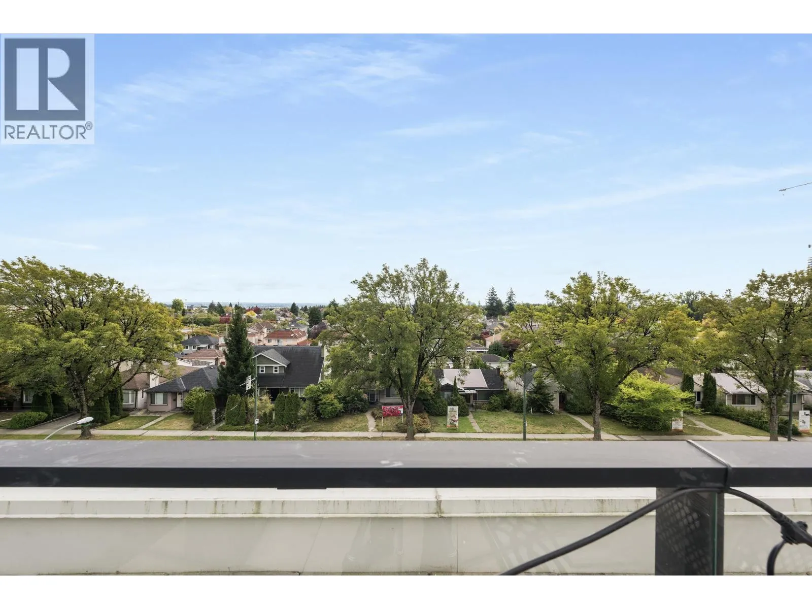 138 W WOODSTOCK AVENUE