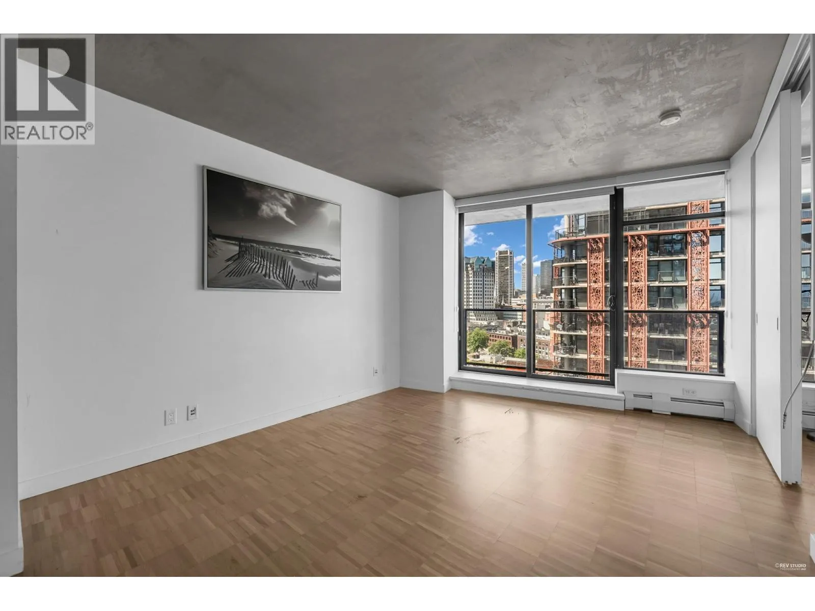 1707 108 W CORDOVA STREET