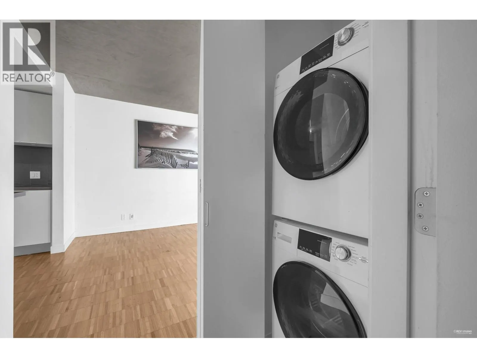 1707 108 W CORDOVA STREET