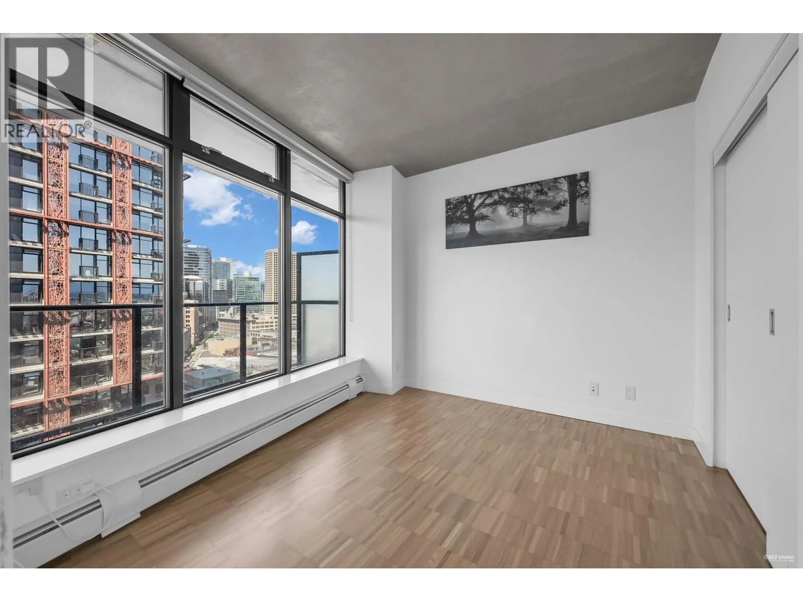 1707 108 W CORDOVA STREET