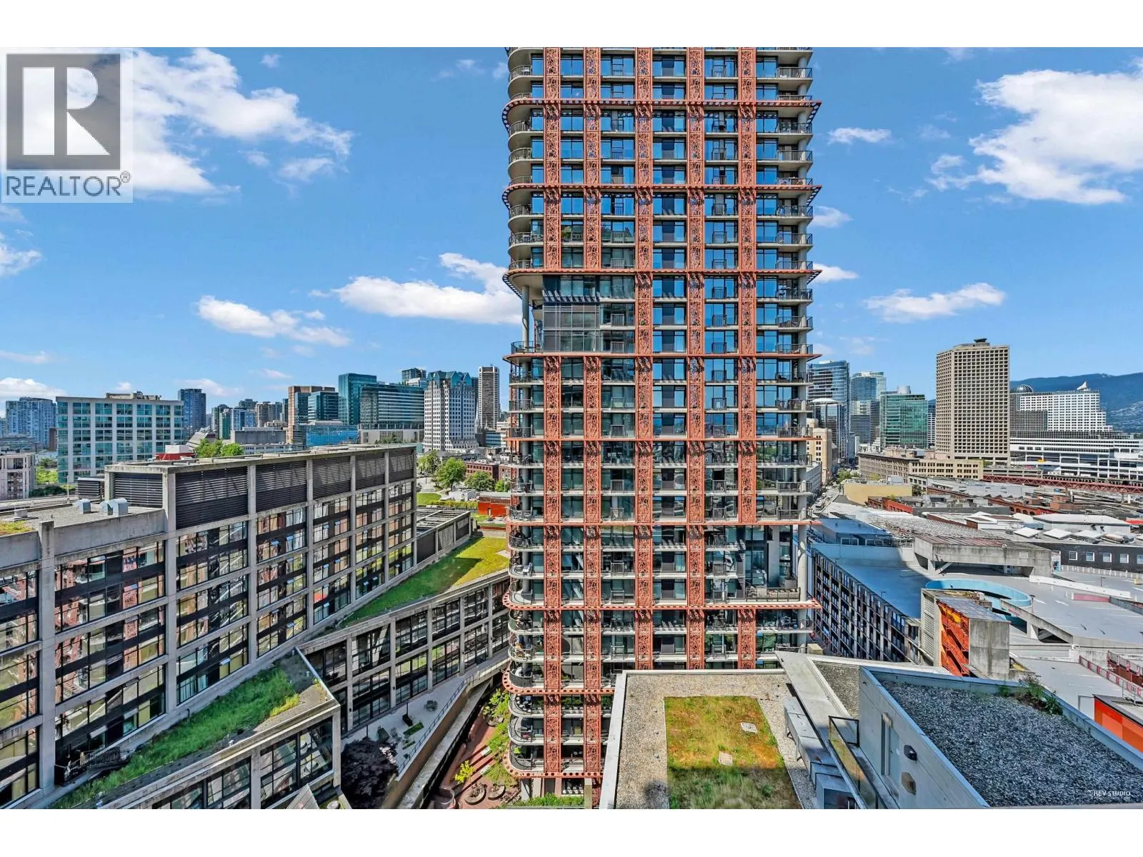 1707 108 W CORDOVA STREET