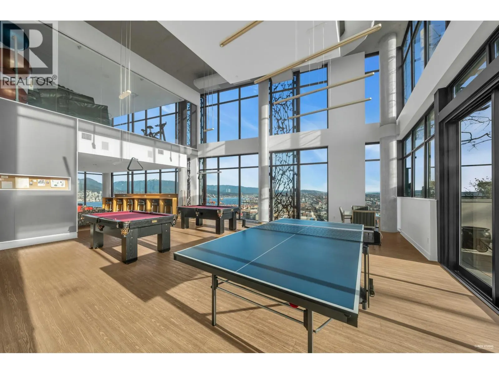 1707 108 W CORDOVA STREET