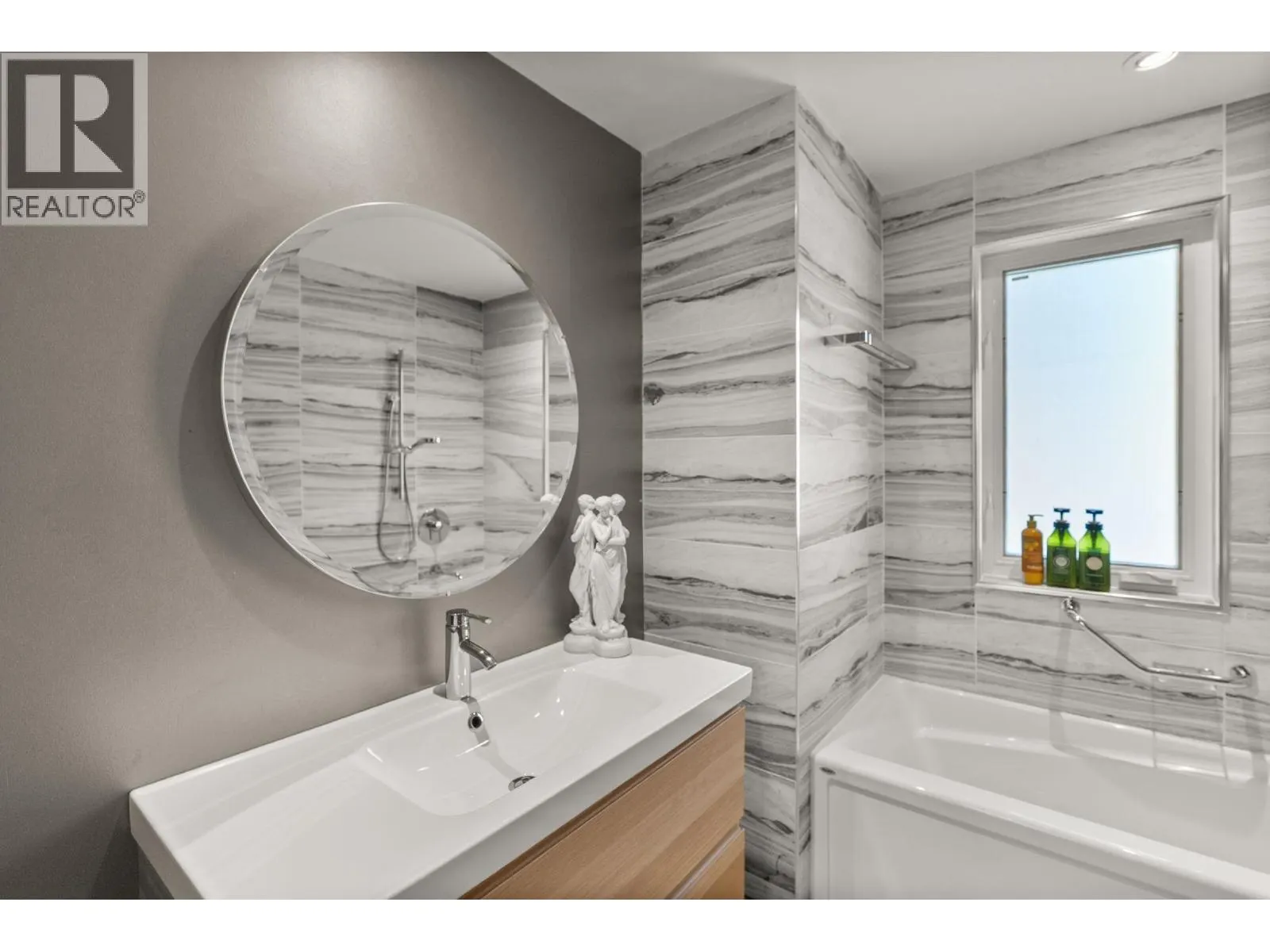 2717 PANORAMA DRIVE