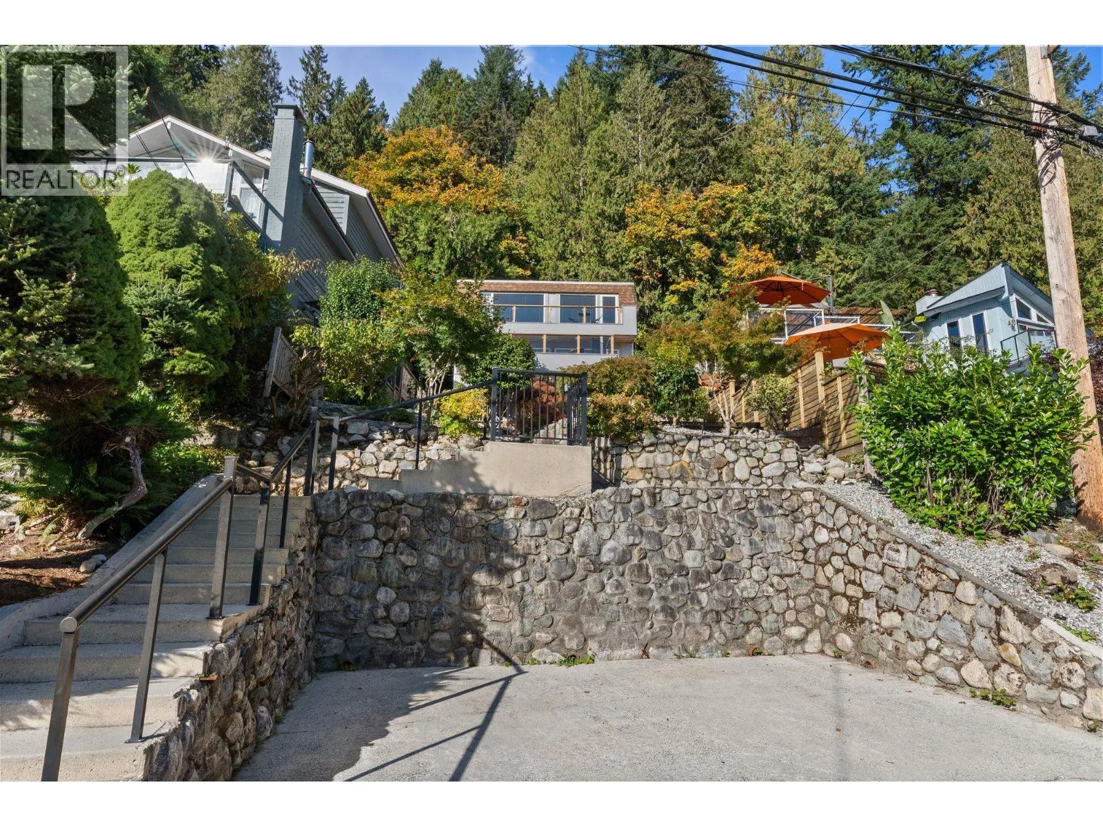 2717 PANORAMA DRIVE