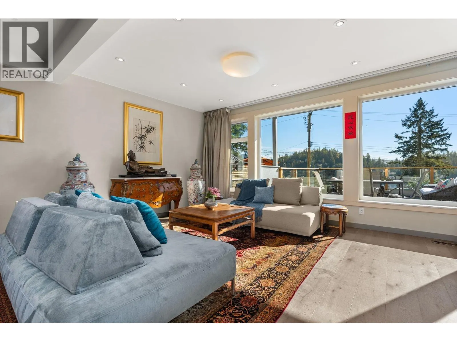 2717 PANORAMA DRIVE