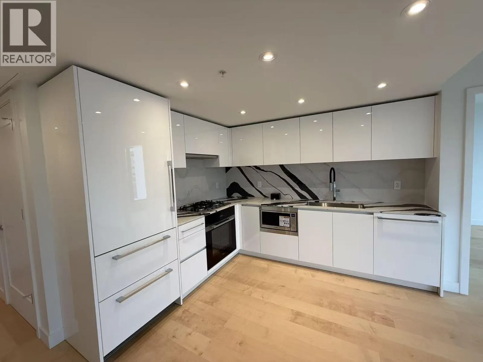 501 135 13TH E STREET