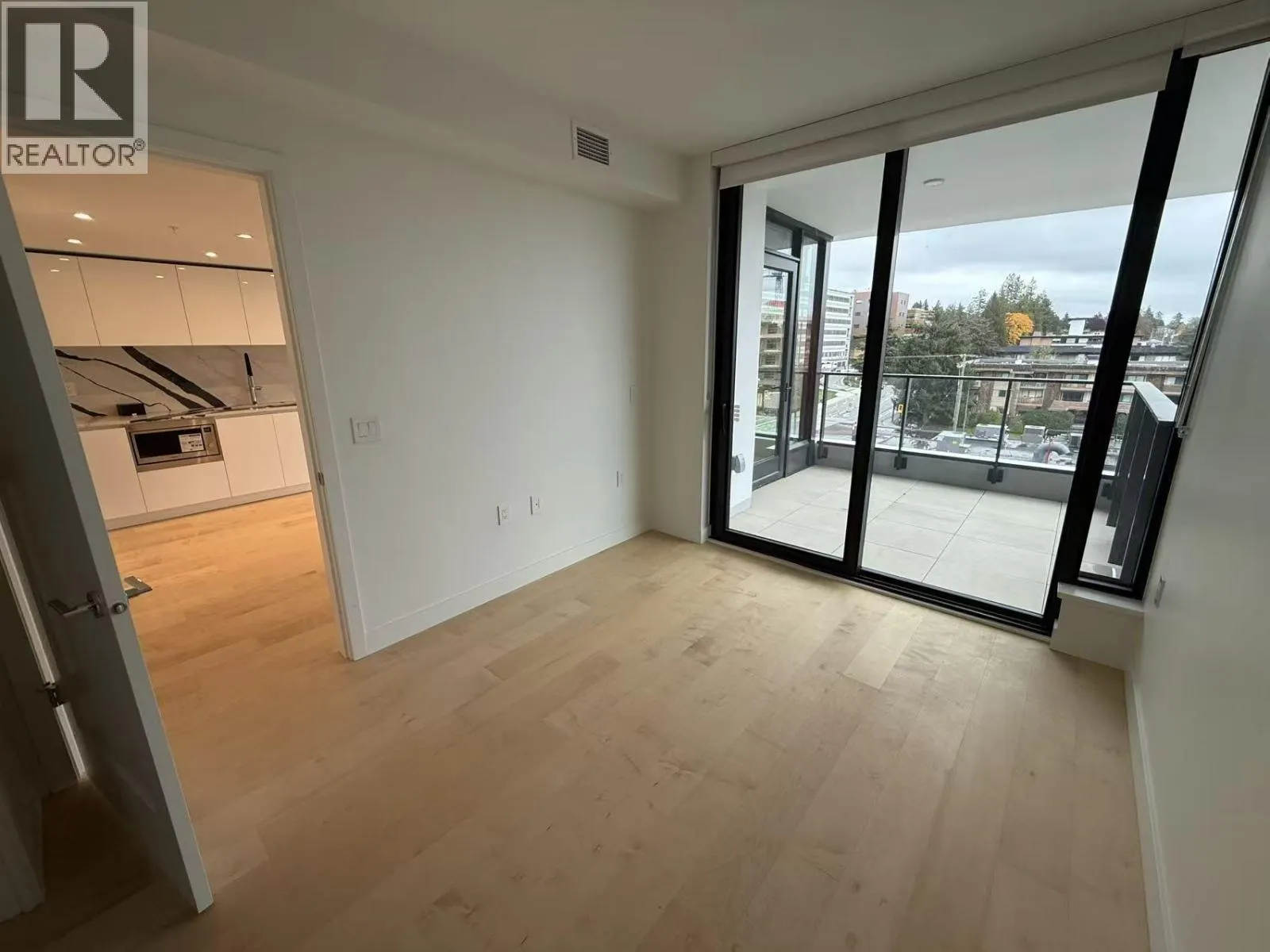 501 135 13TH E STREET