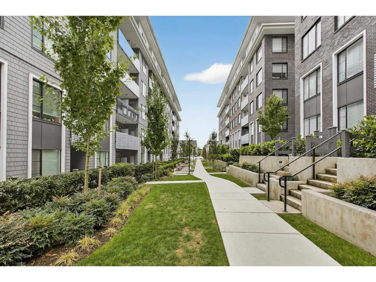 108 15825 85 AVENUE