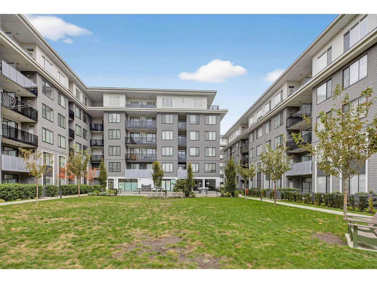 108 15825 85 AVENUE