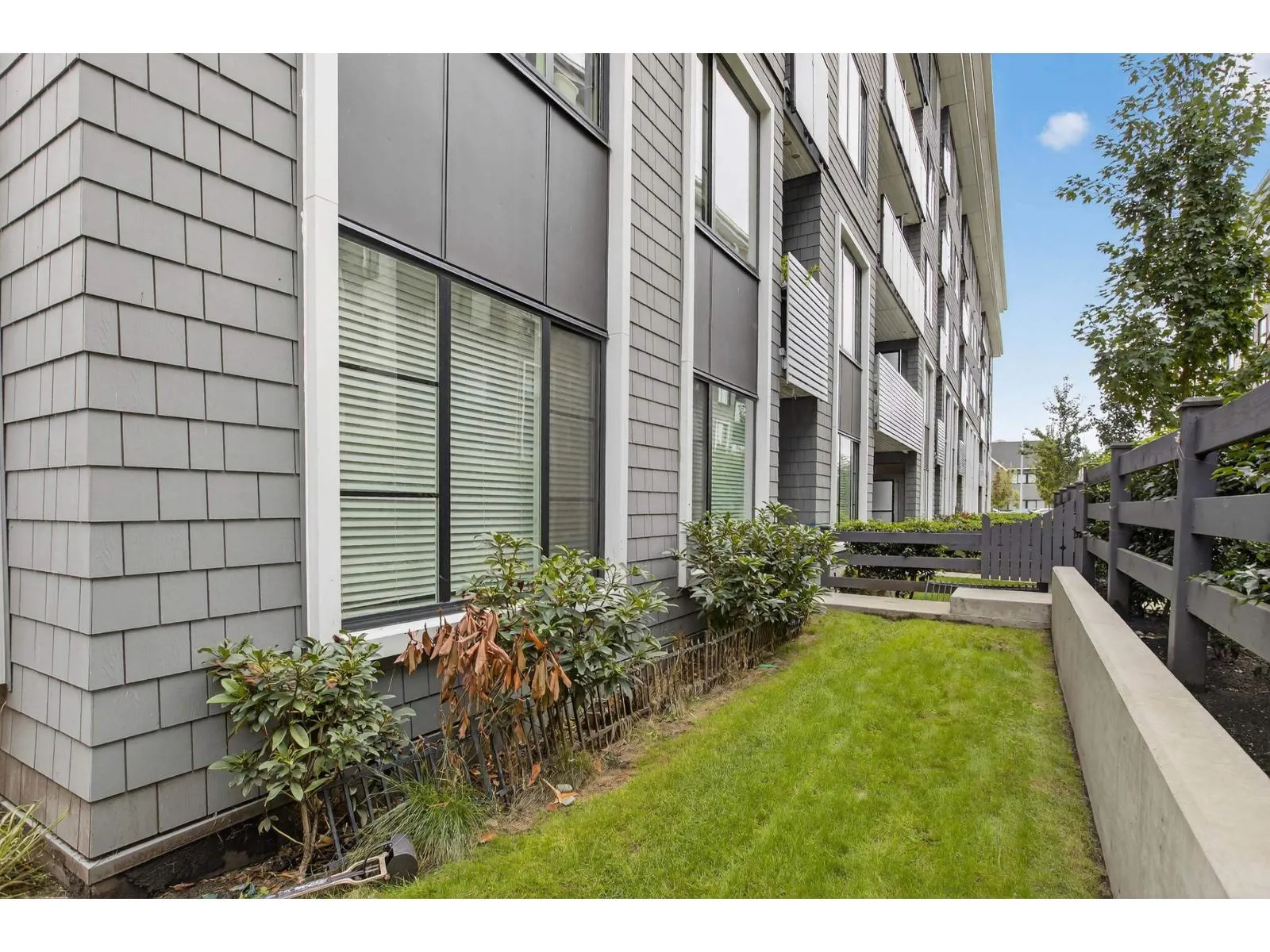 108 15825 85 AVENUE