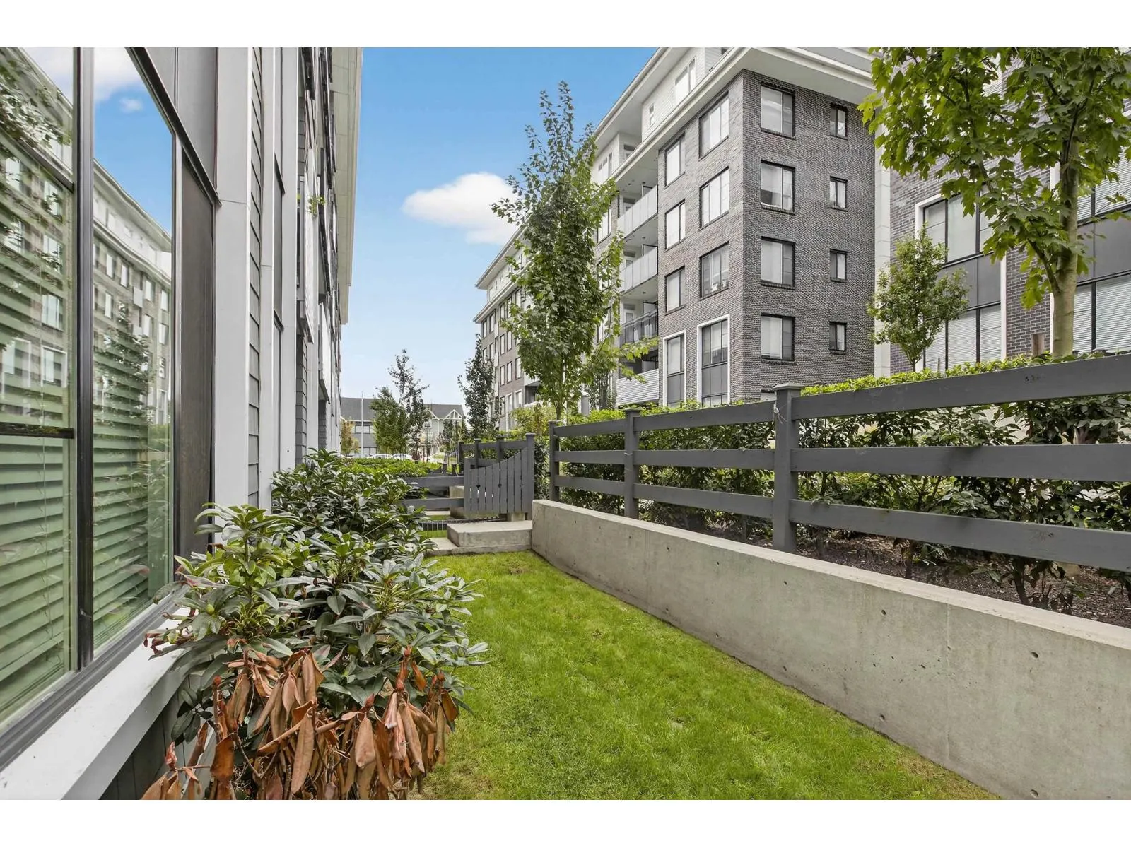 108 15825 85 AVENUE