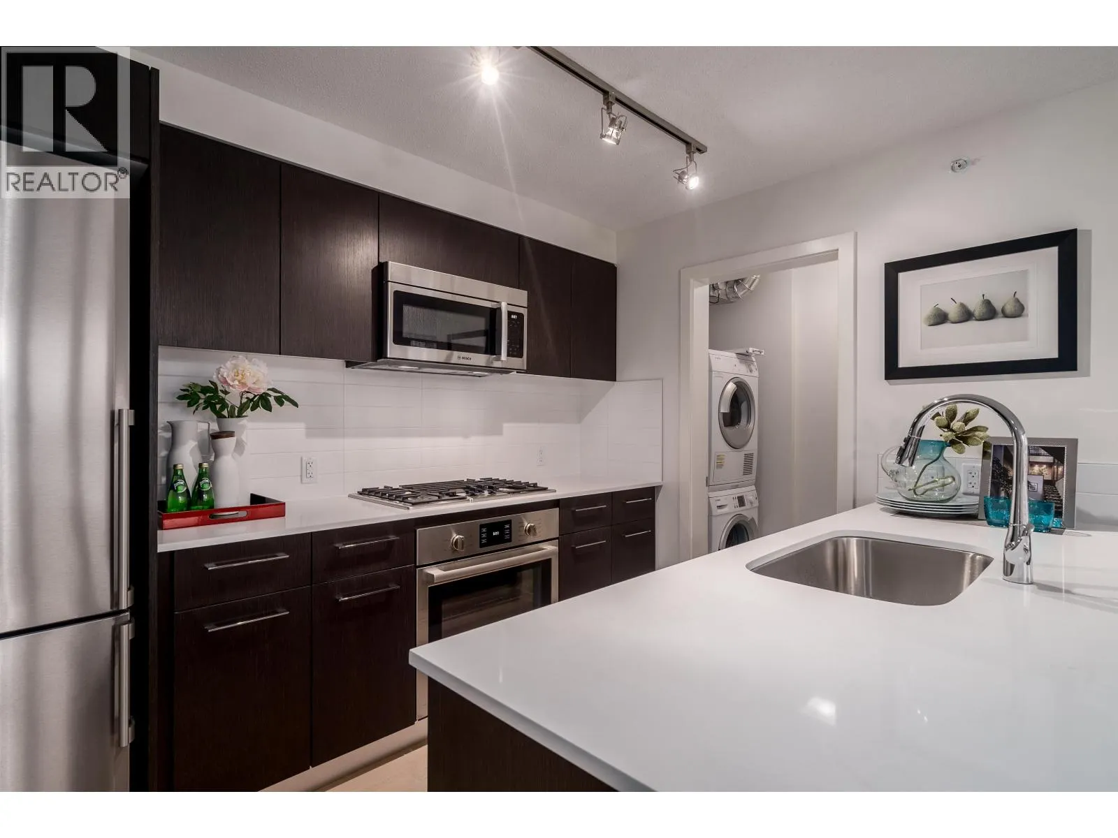 1110 7888 ACKROYD ROAD