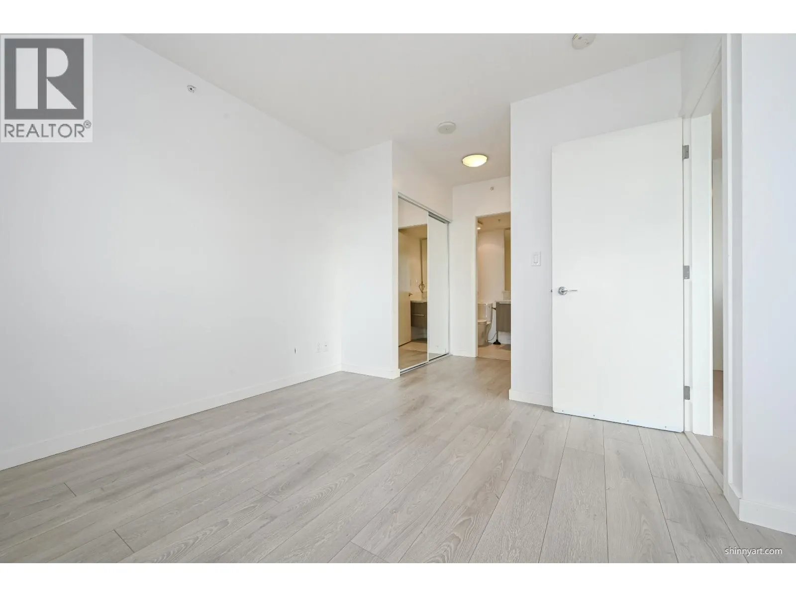 1805 6461 TELFORD AVENUE