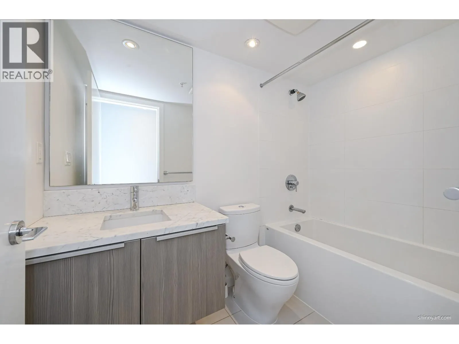 1805 6461 TELFORD AVENUE