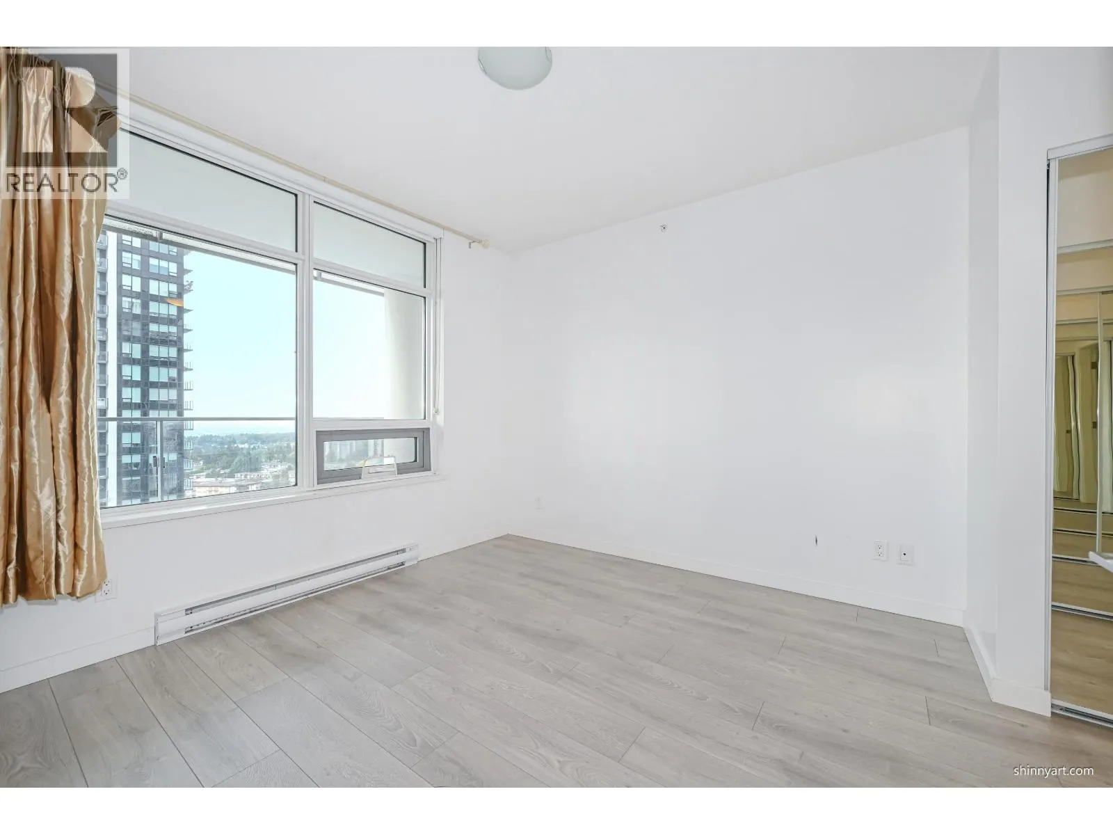 1805 6461 TELFORD AVENUE