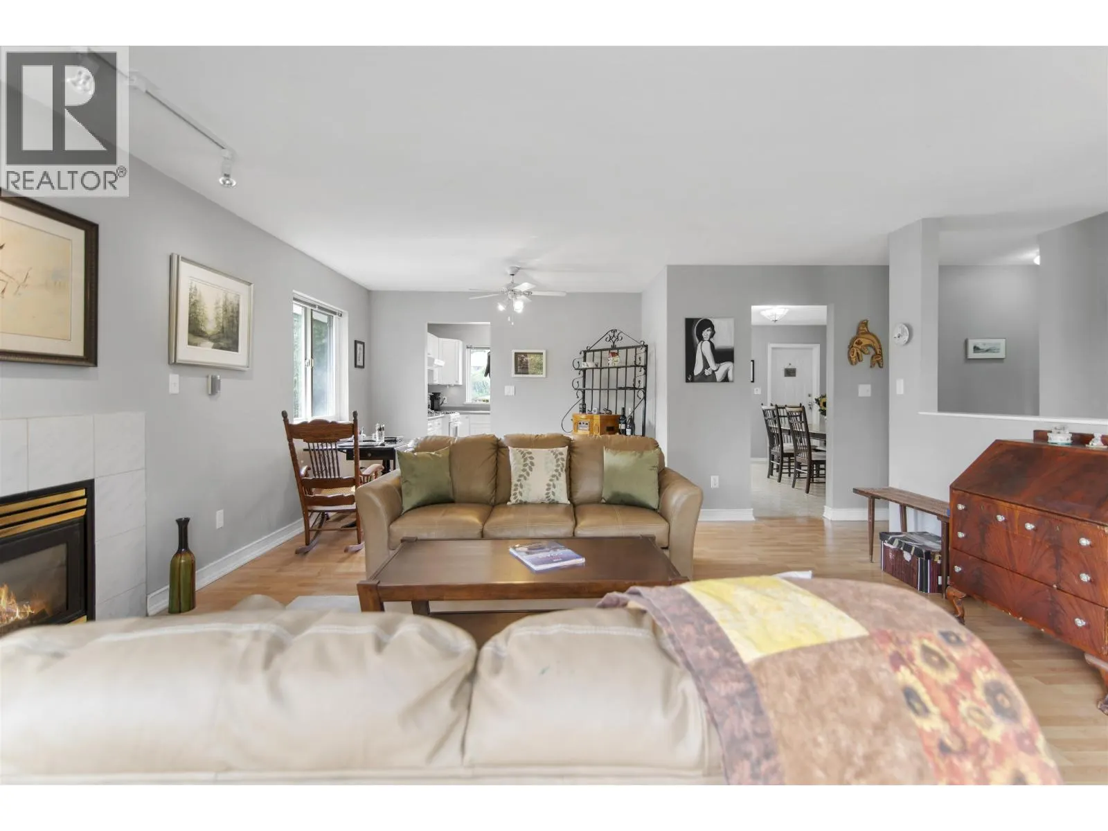 5866A TURNSTONE CRESCENT