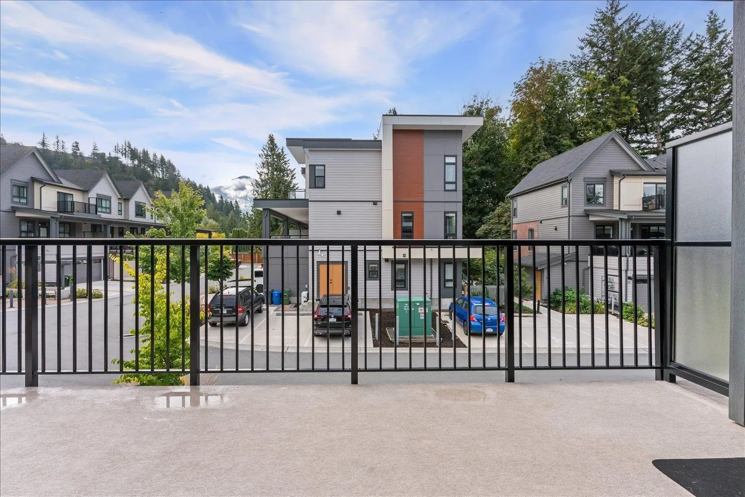 10 45500 CAMPUS DRIVE|Garrison Crossing