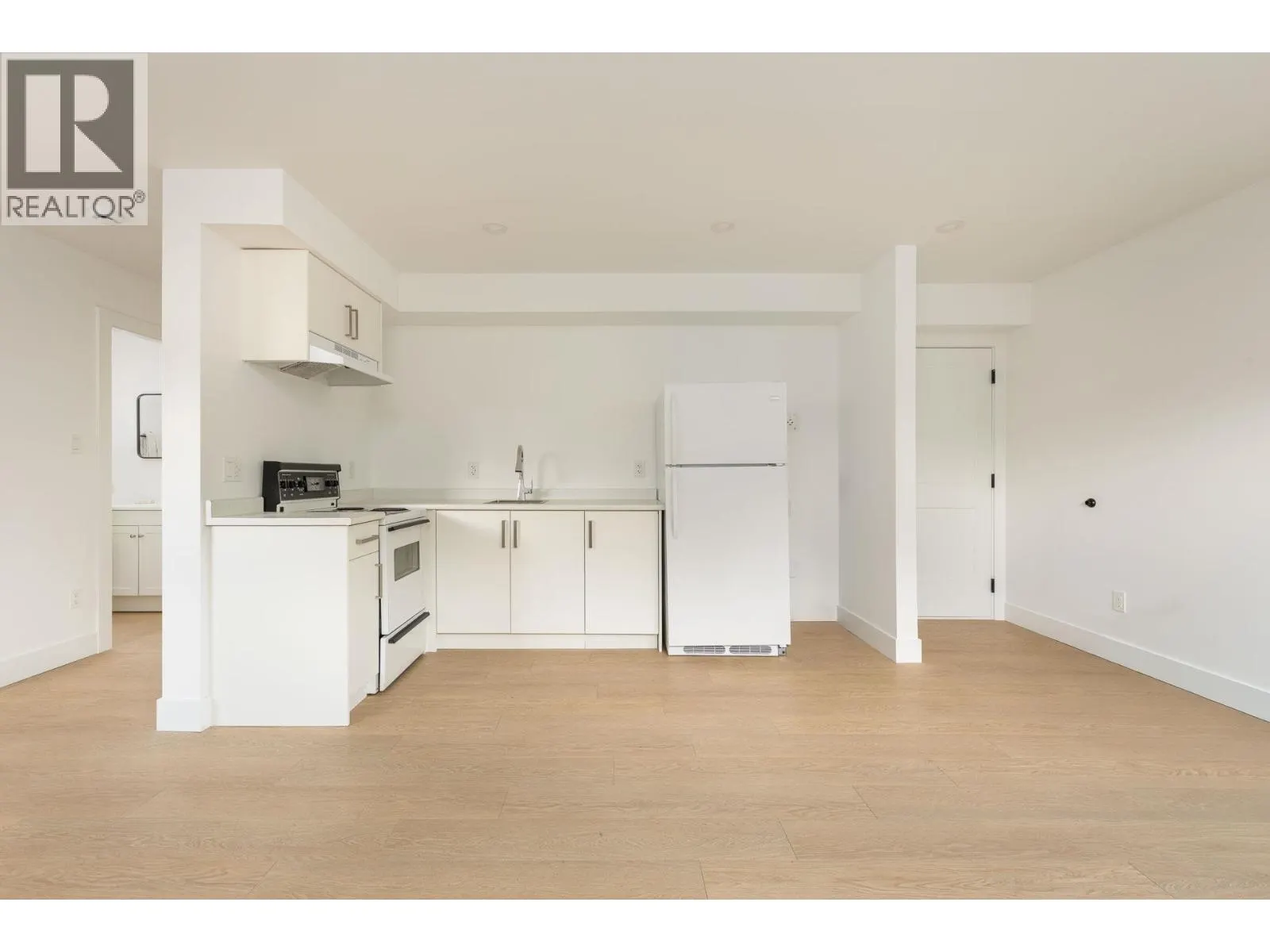631 SECOND STREET