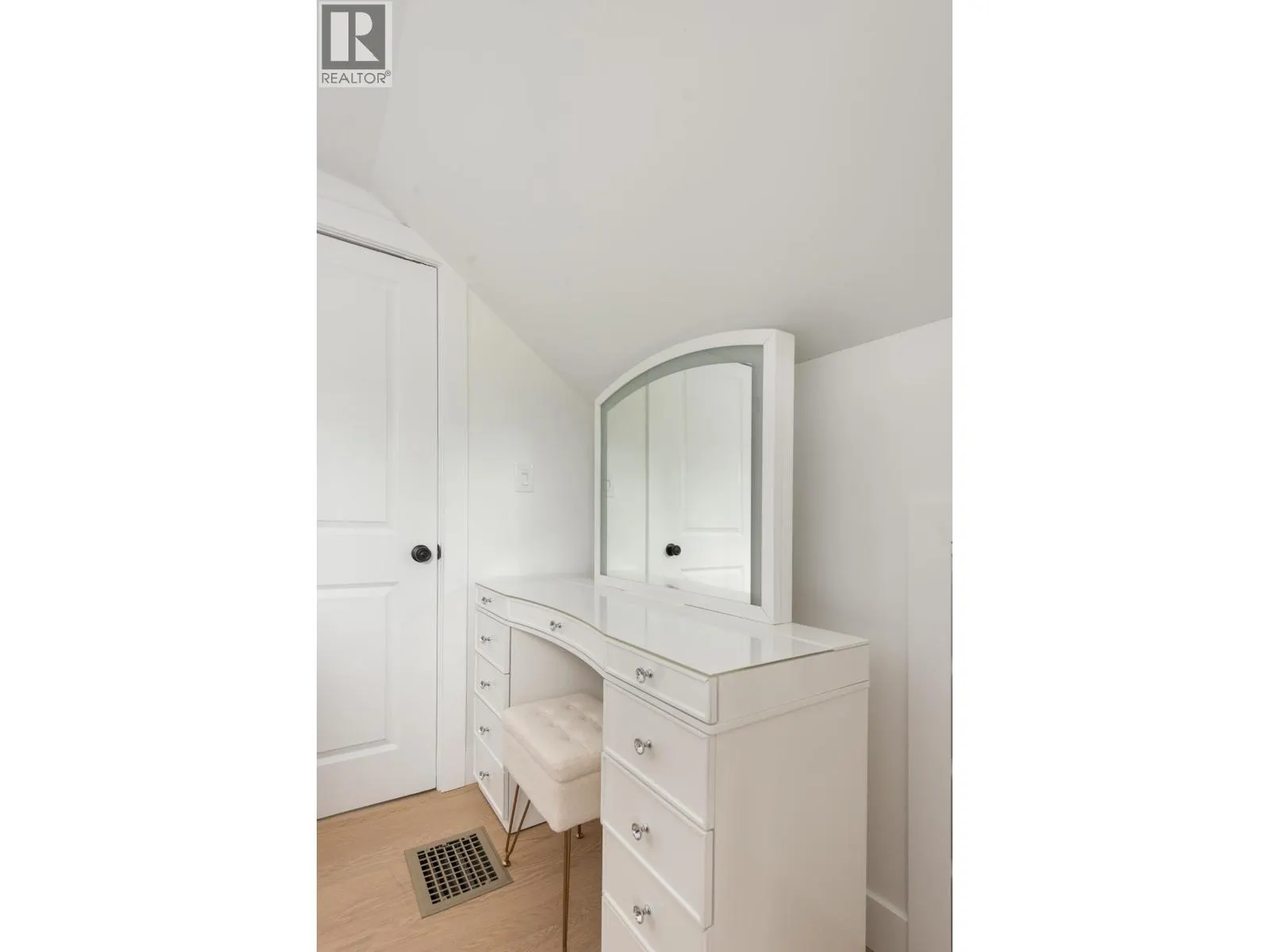 631 SECOND STREET