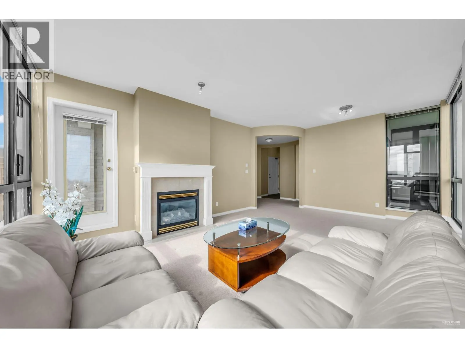 2302 6837 STATION HILL DRIVE