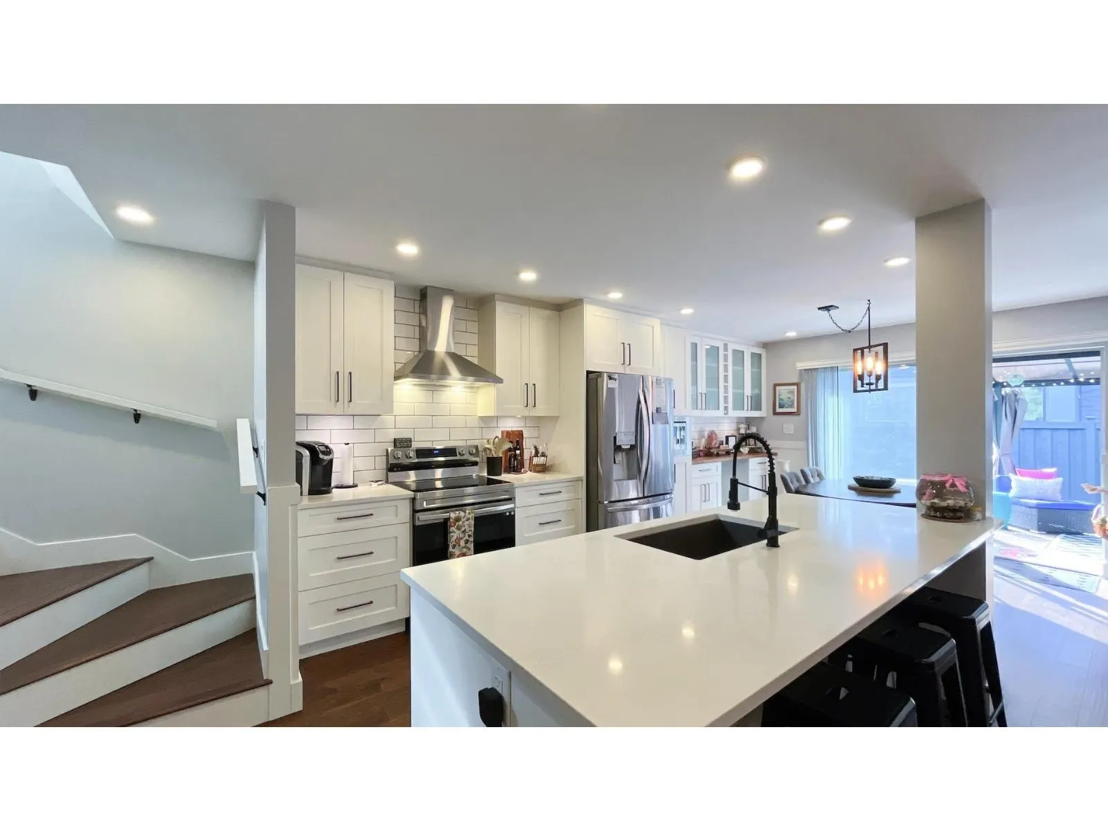 107 19352 FRASER HIGHWAY