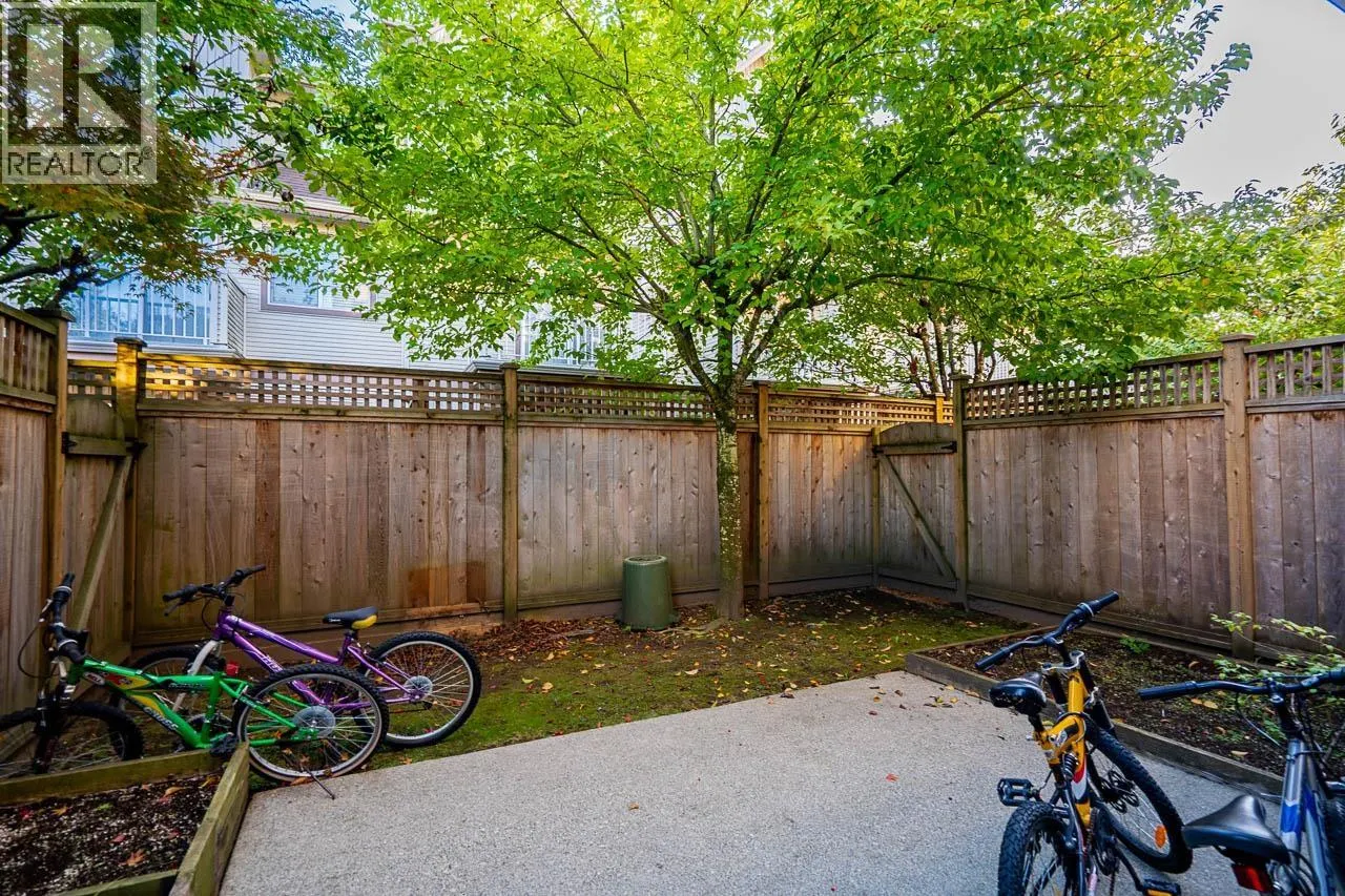 9 22728 NORTON COURT