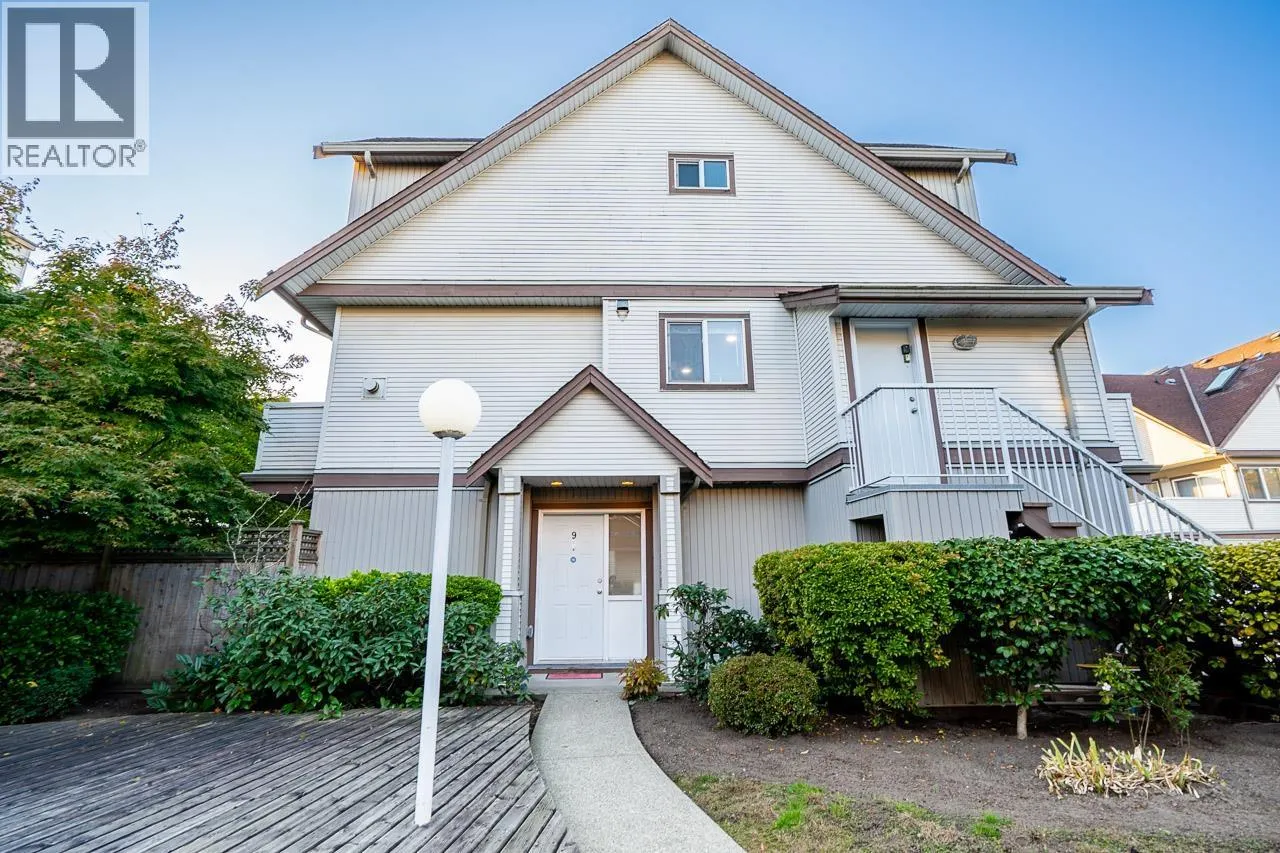 9 22728 NORTON COURT
