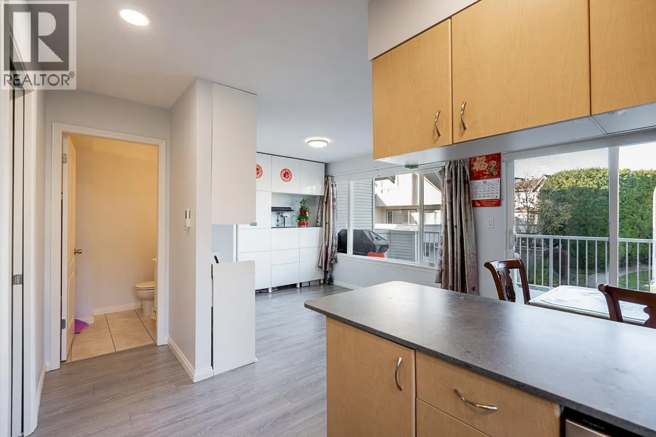 9 22728 NORTON COURT