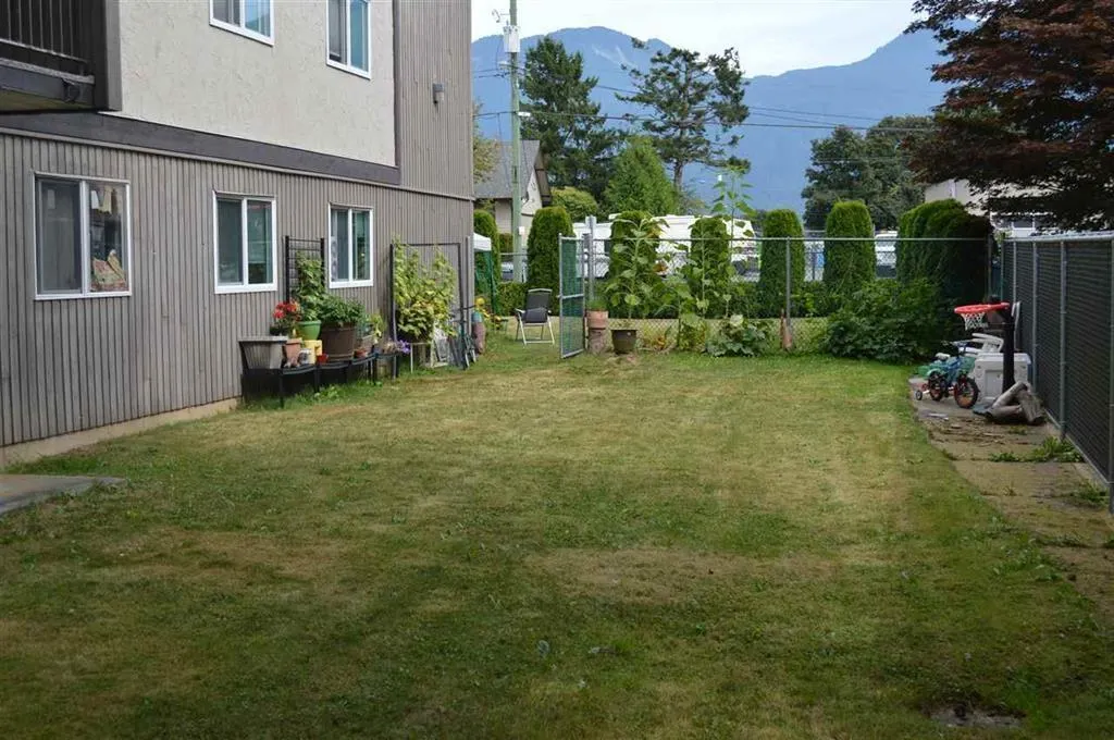 137 1783 AGASSIZ-ROSEDALE HIGHWAY NO 9 HIGHWAY|Agassiz