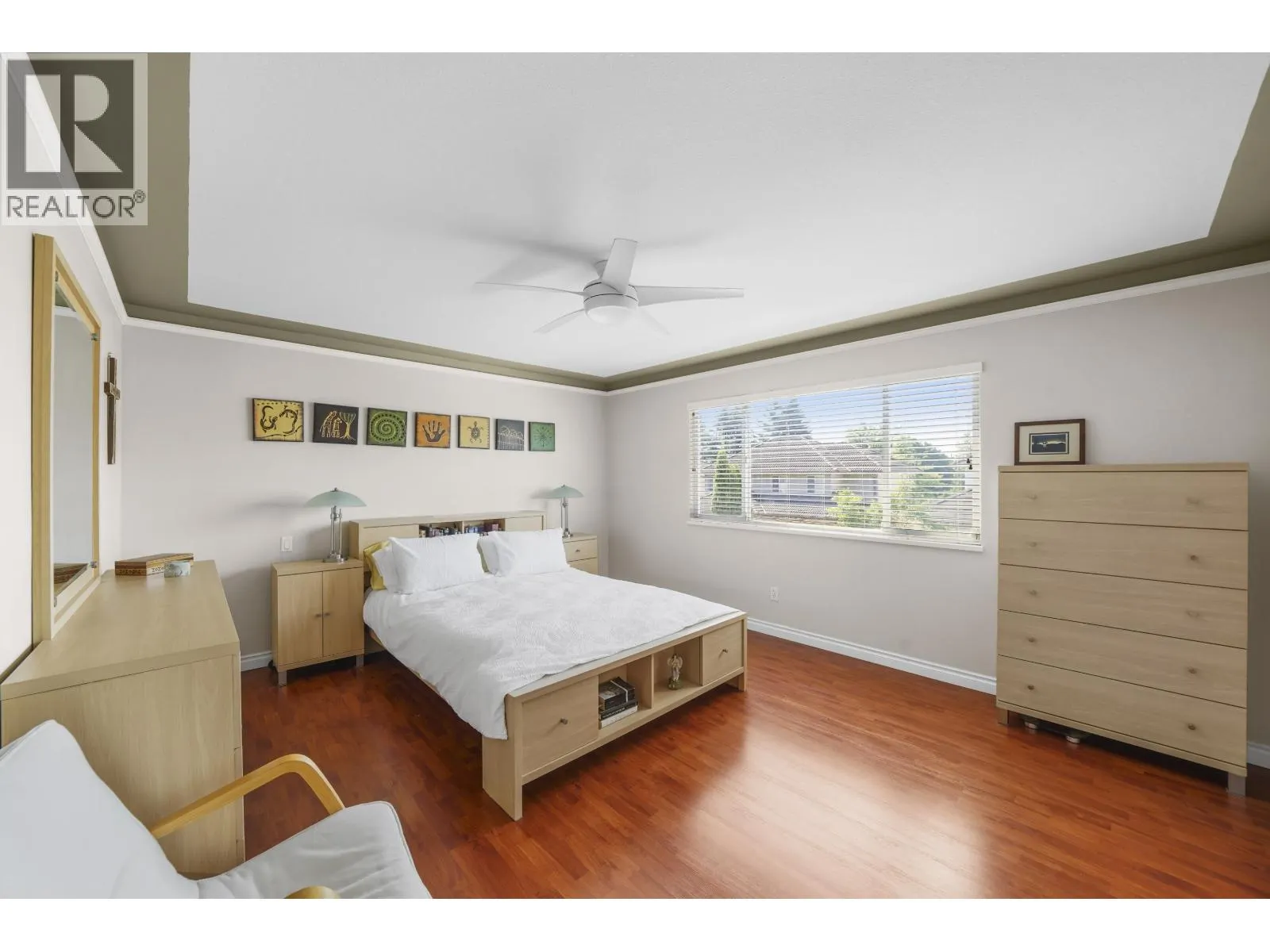 1220 YANGTZE PLACE