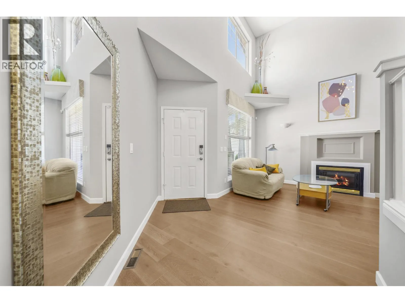 1220 YANGTZE PLACE