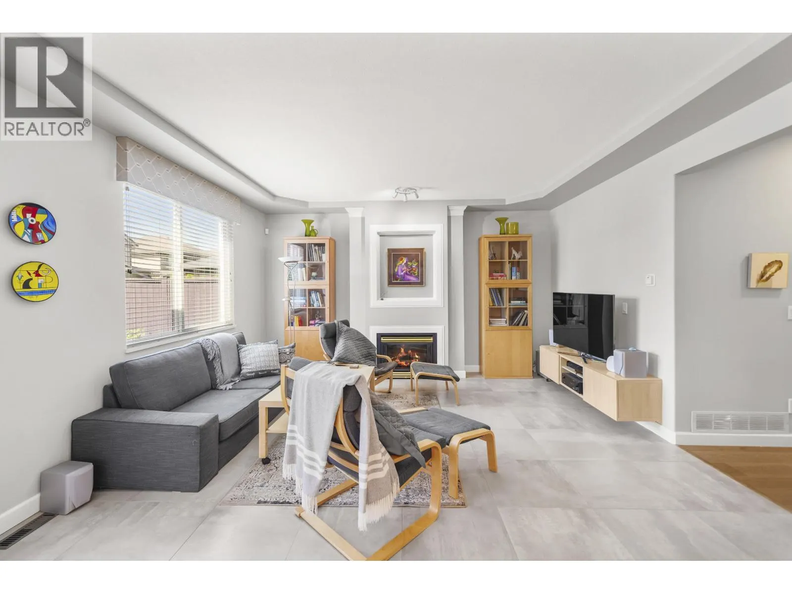 1220 YANGTZE PLACE
