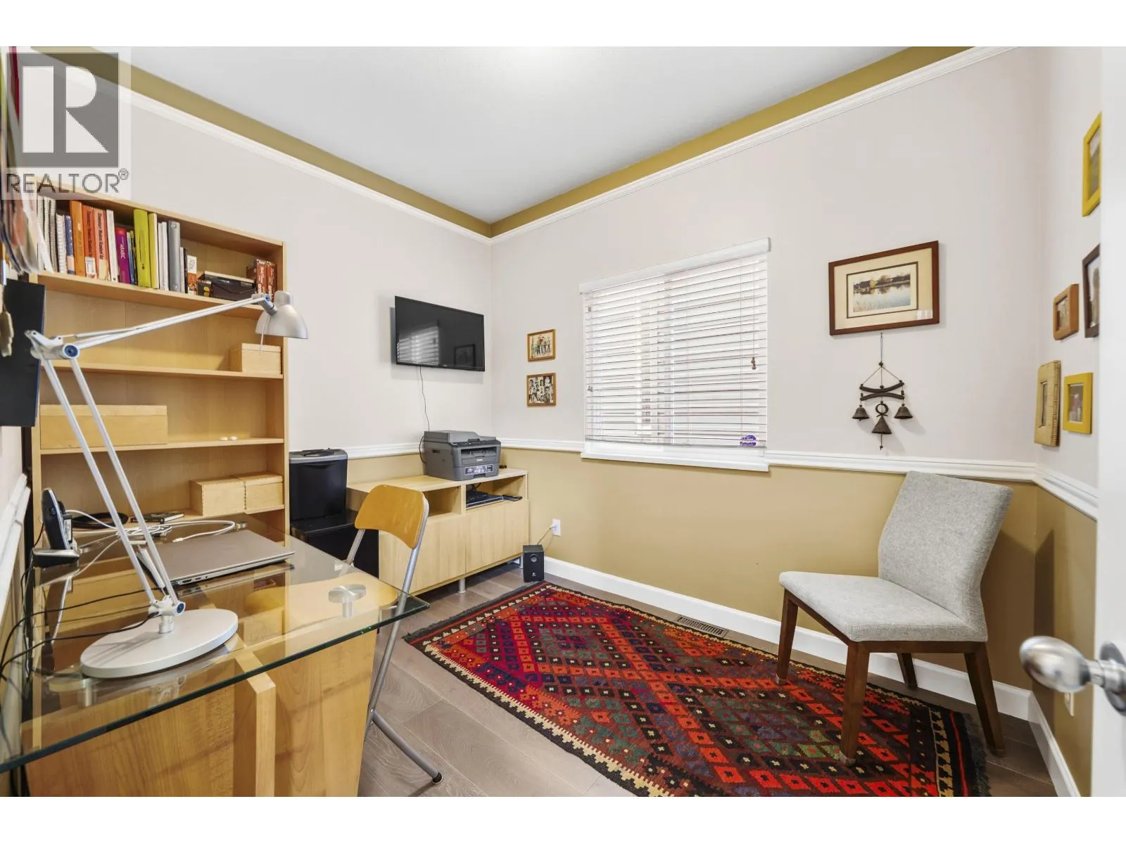 1220 YANGTZE PLACE