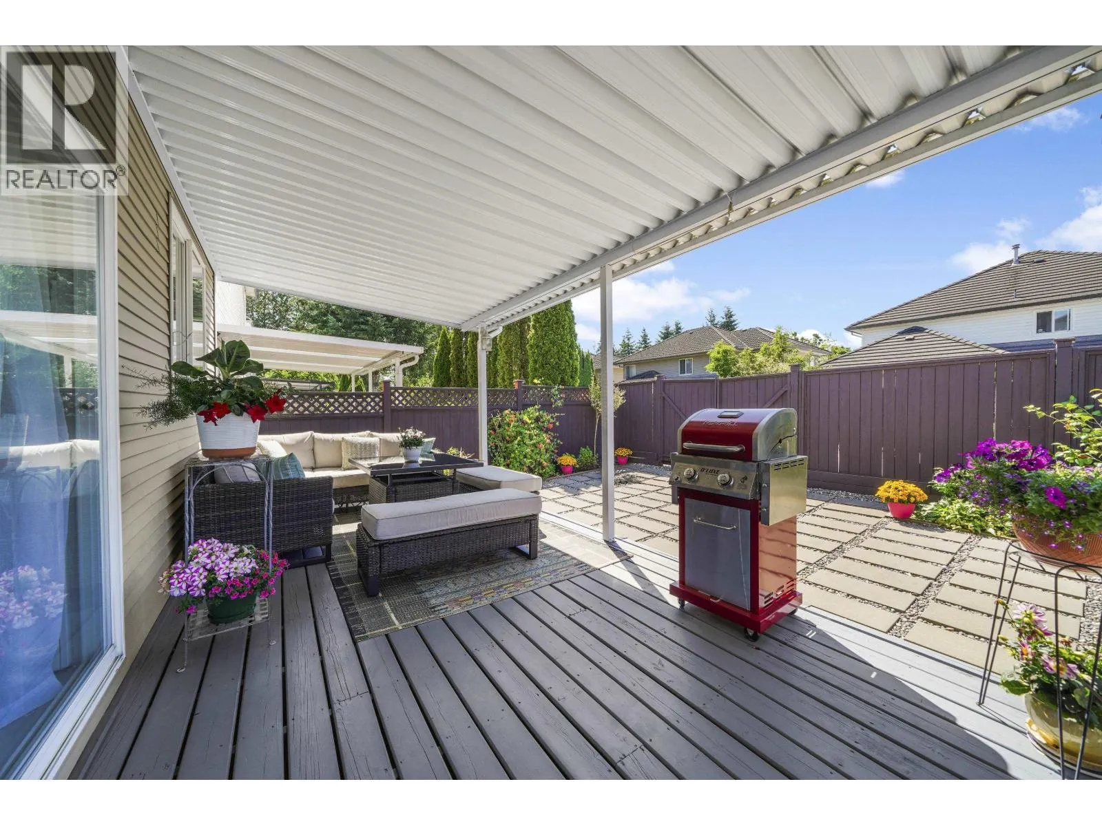 1220 YANGTZE PLACE