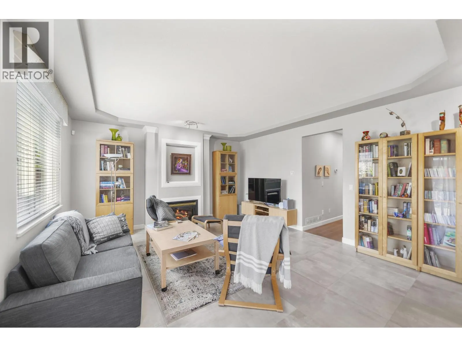 1220 YANGTZE PLACE