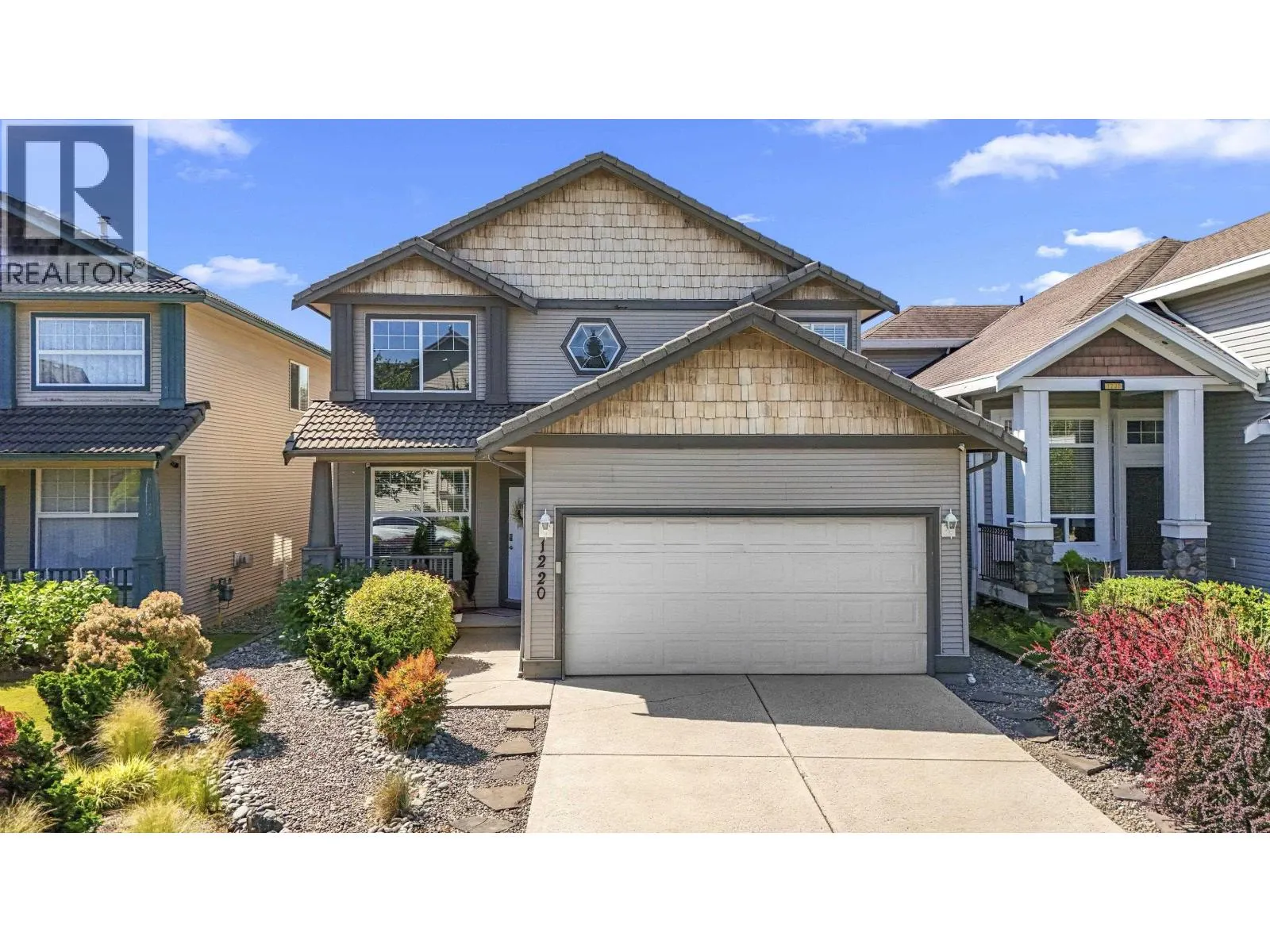 1220 YANGTZE PLACE