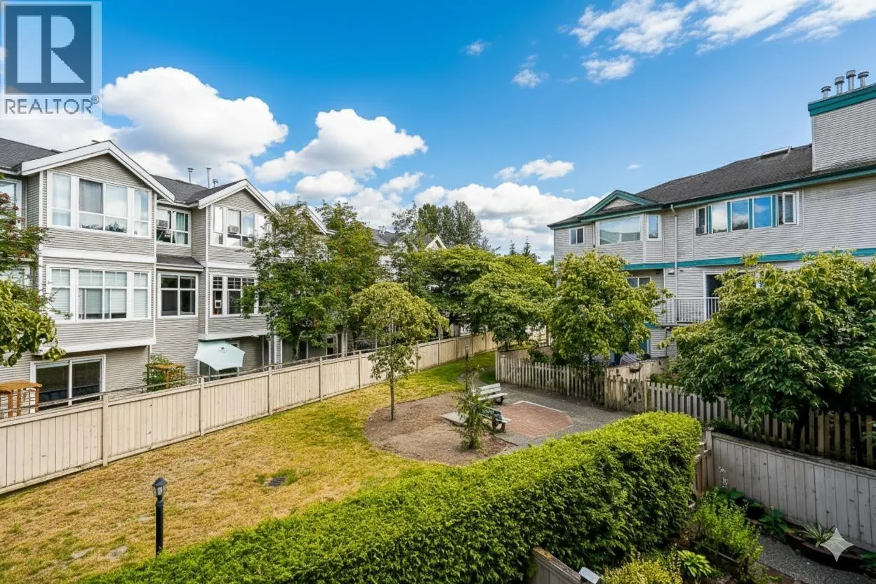 44 22800 WINDSOR COURT