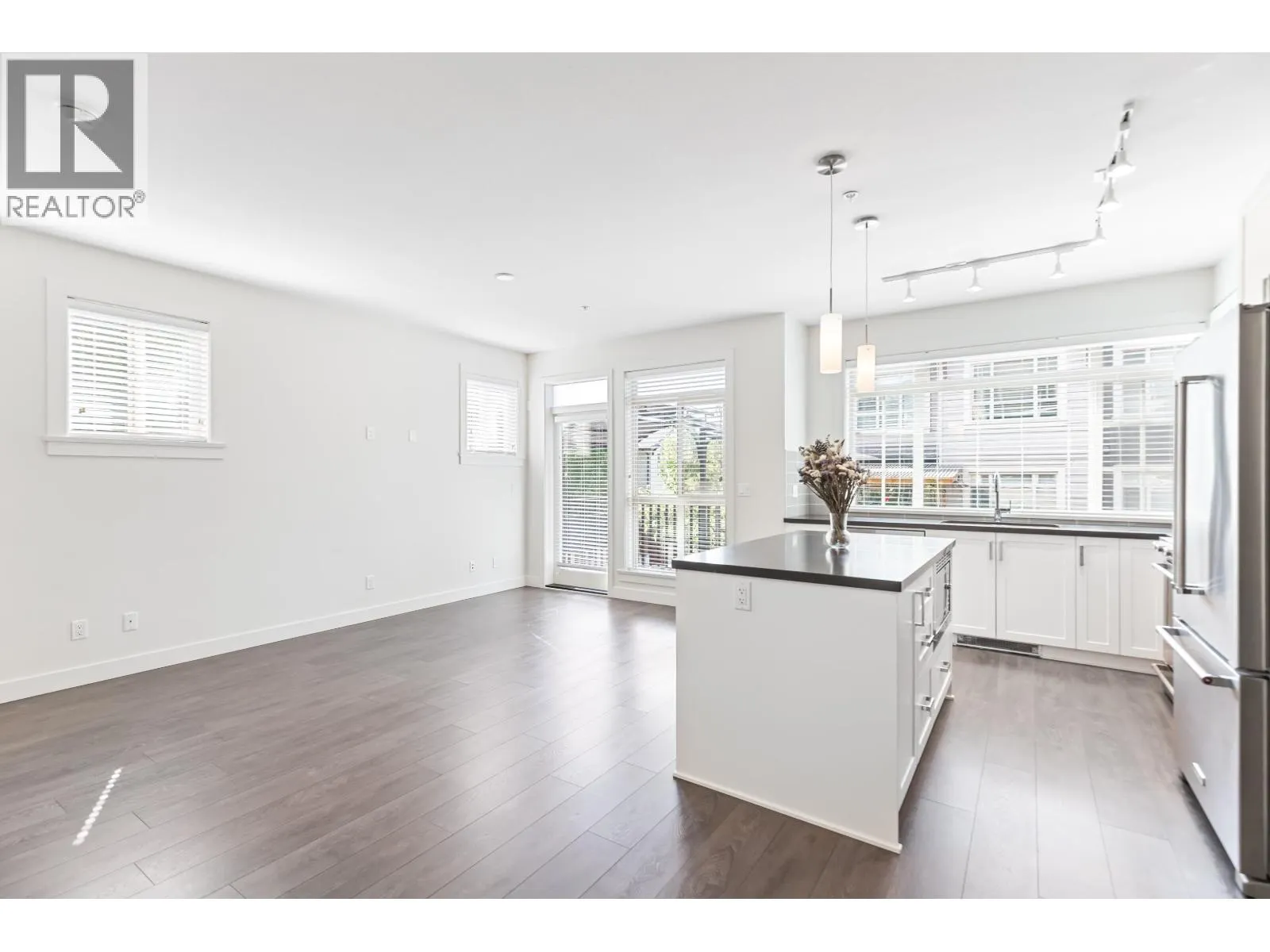 144 11305 240 STREET