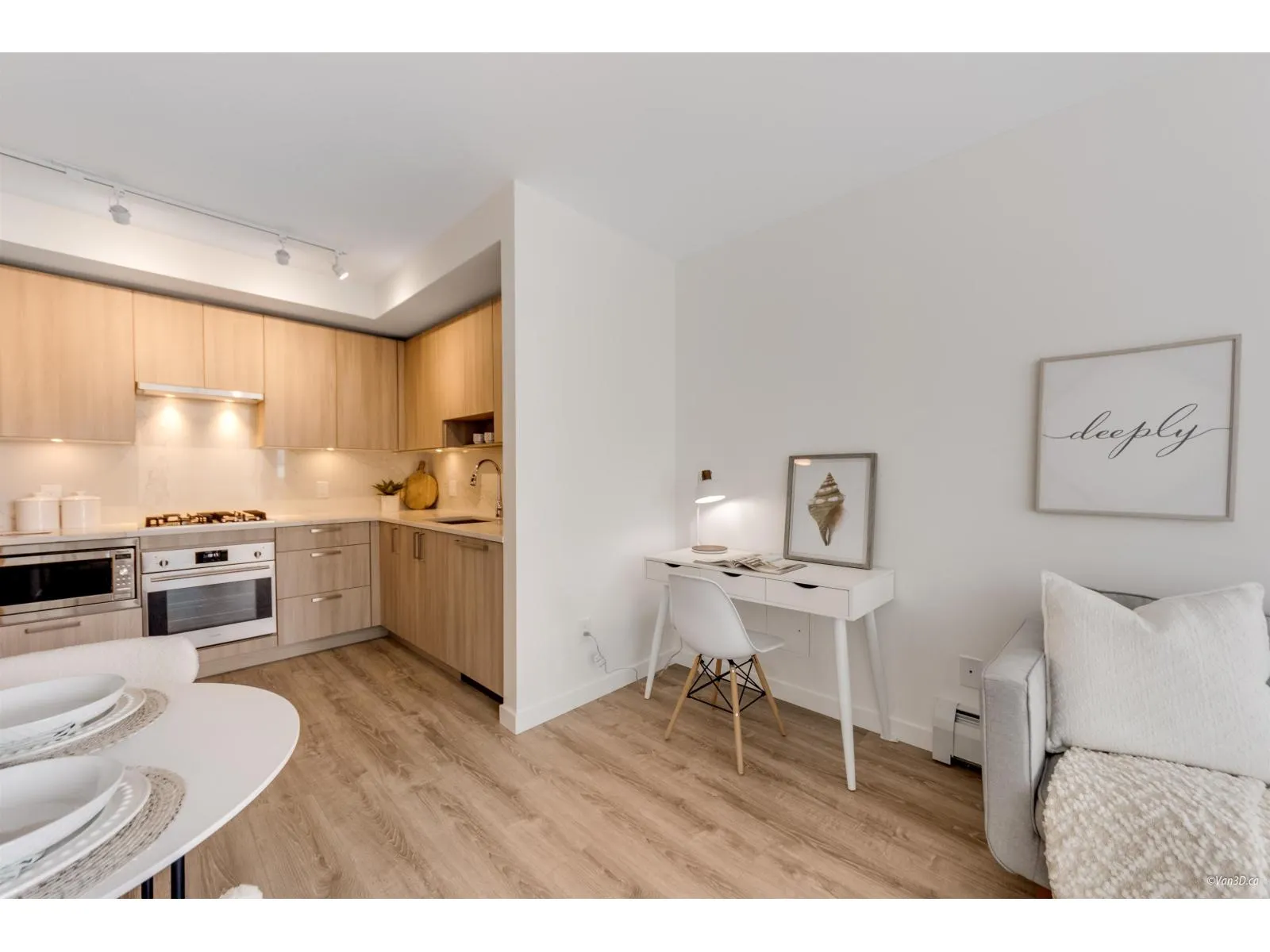 1114 13350 CENTRAL AVENUE