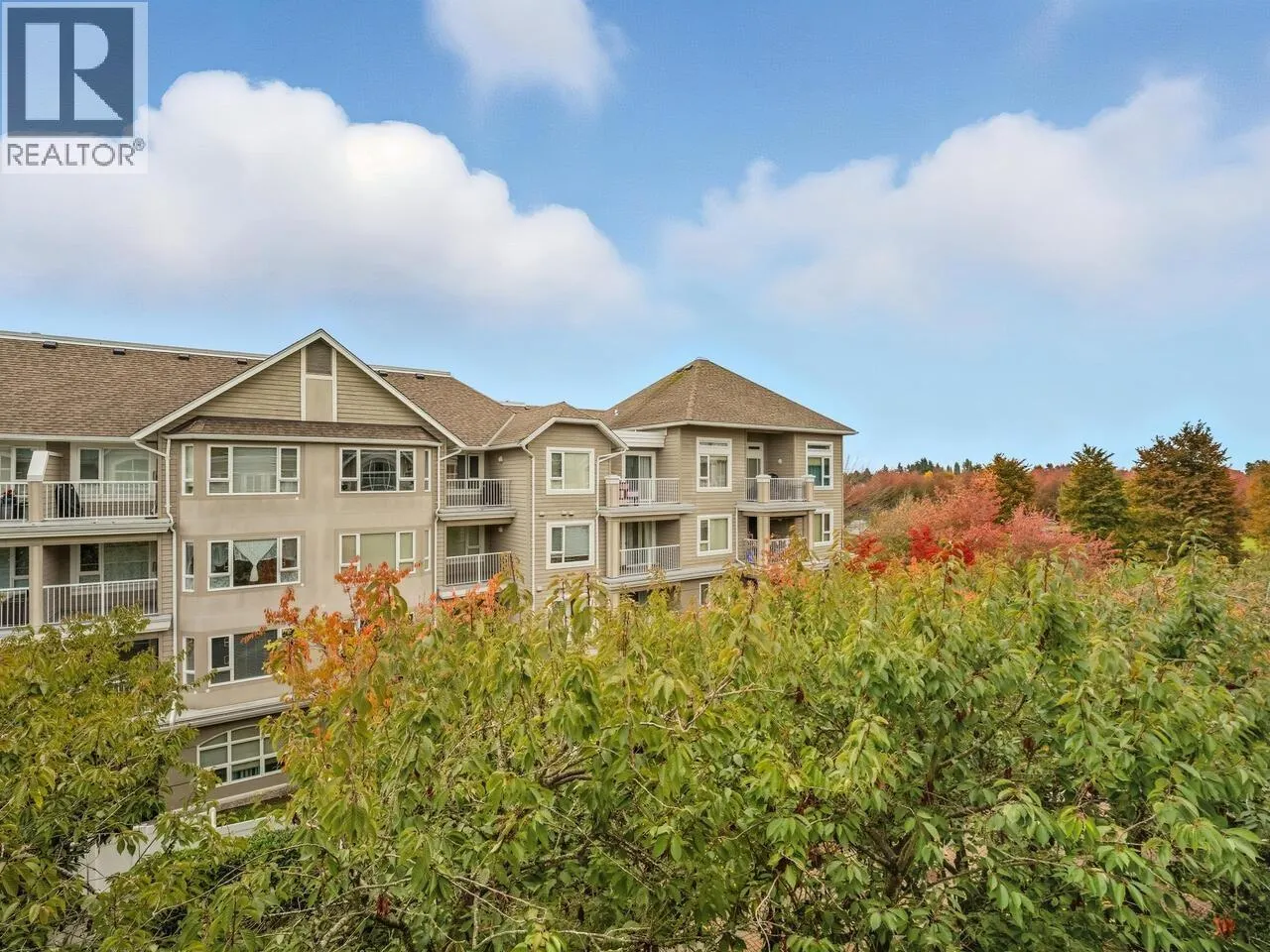 416 5900 DOVER CRESCENT
