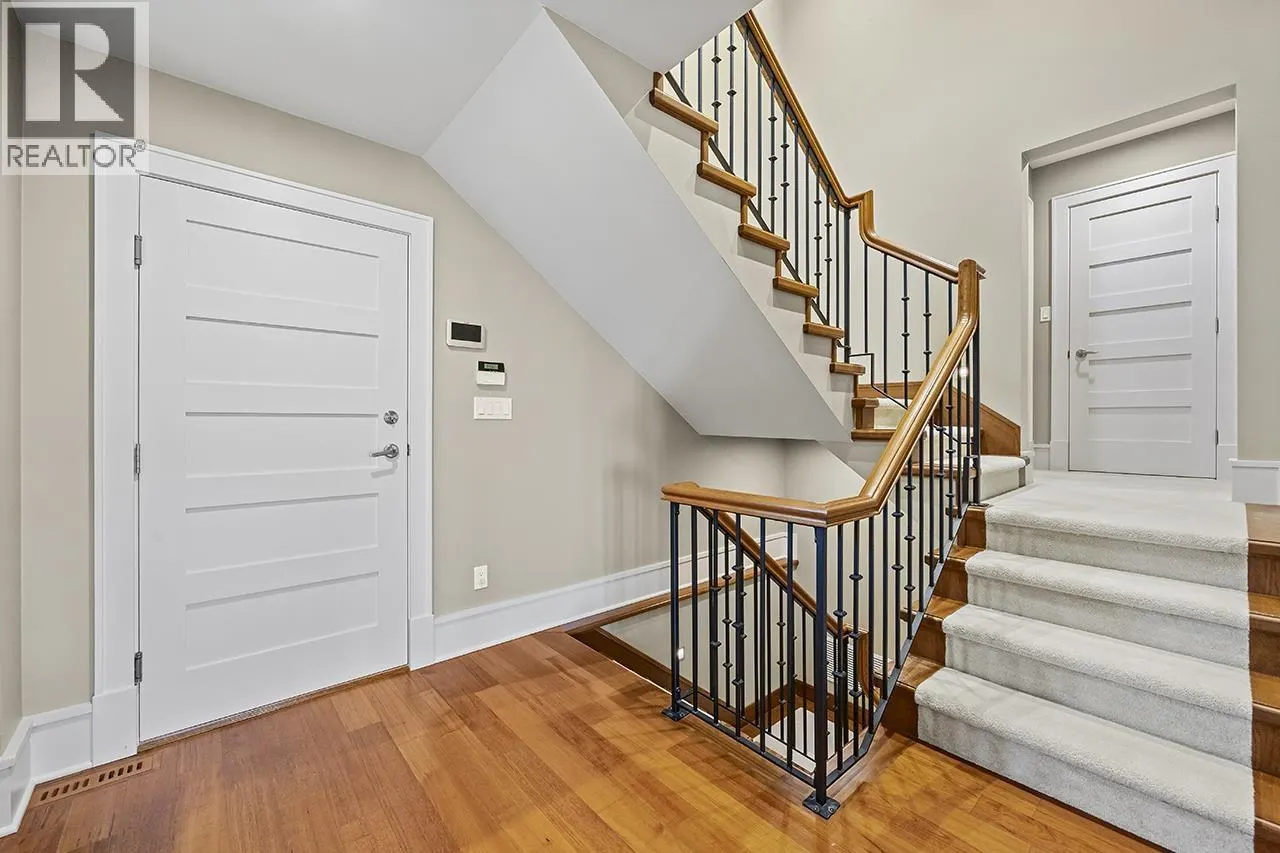 2546 MARR CREEK COURT