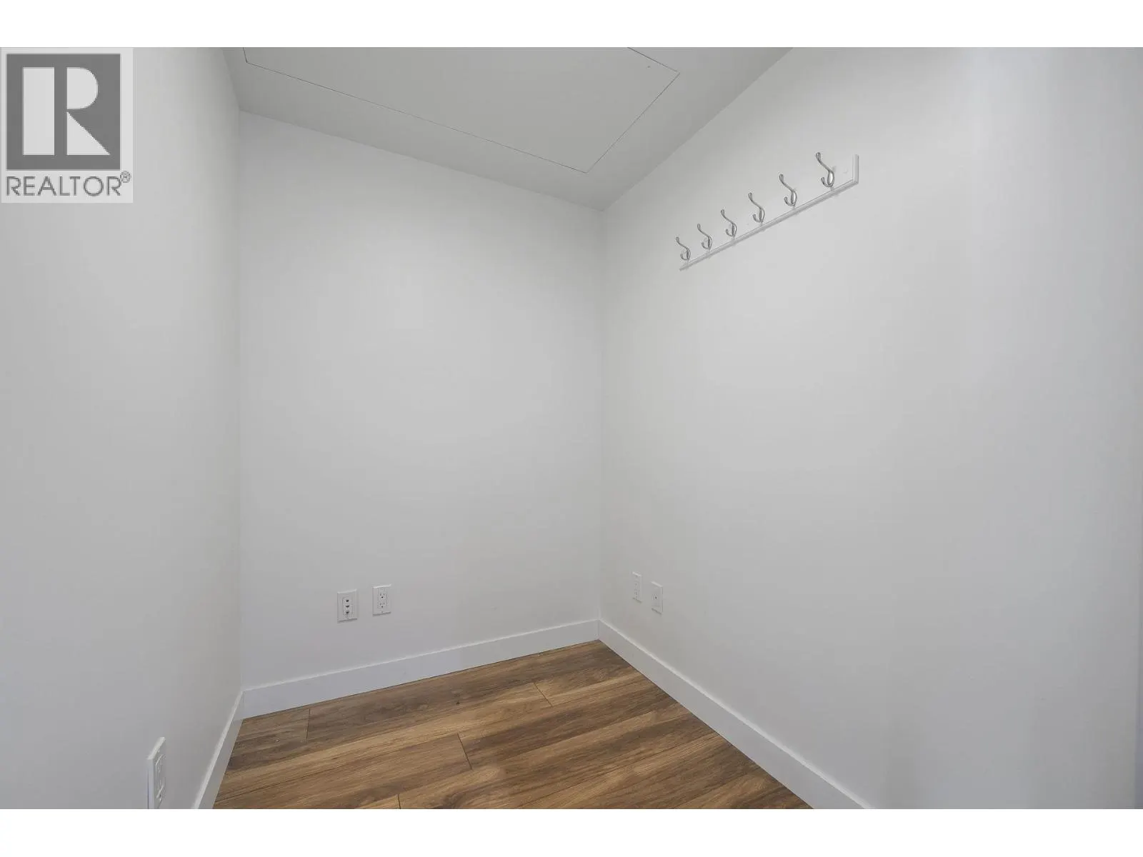 1609 8988 PATTERSON ROAD
