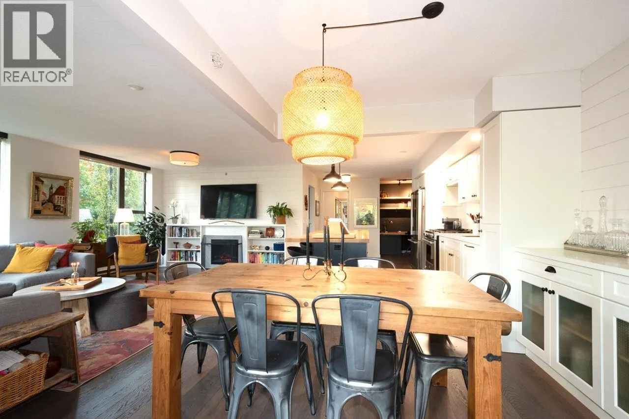 308 683 W VICTORIA PARK