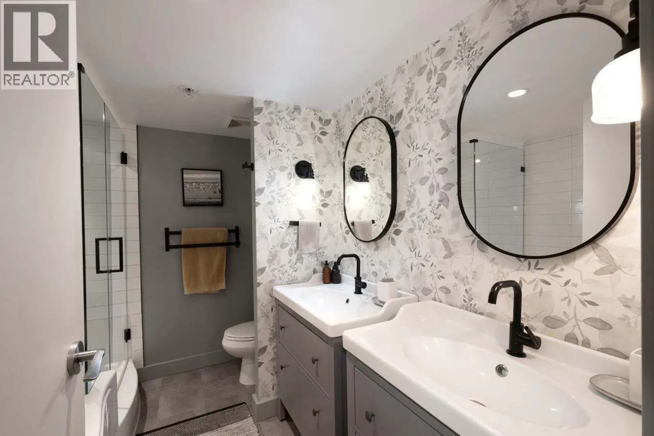 308 683 W VICTORIA PARK